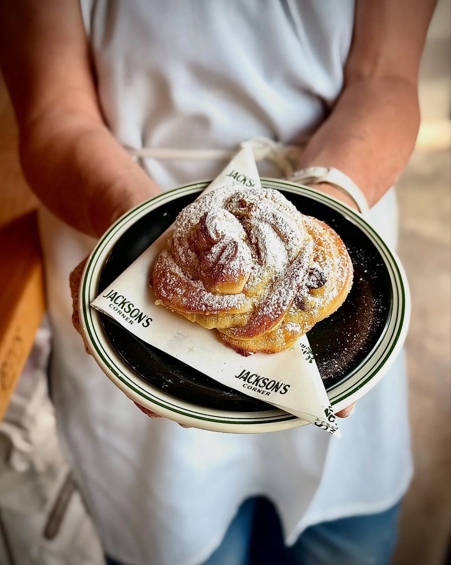 Brioche knots 🥮
We do both sweet and savory. They got real popular real fast.

Rotating flavors:

 🍊 Almond, dried cranberry, and candied orange
 🍫 Chocolate hazelnut
 ☕️ Chai spice
 🥓 Bacon blue cheese

Made fresh daily.

#JacksonsBakery #Brioch
