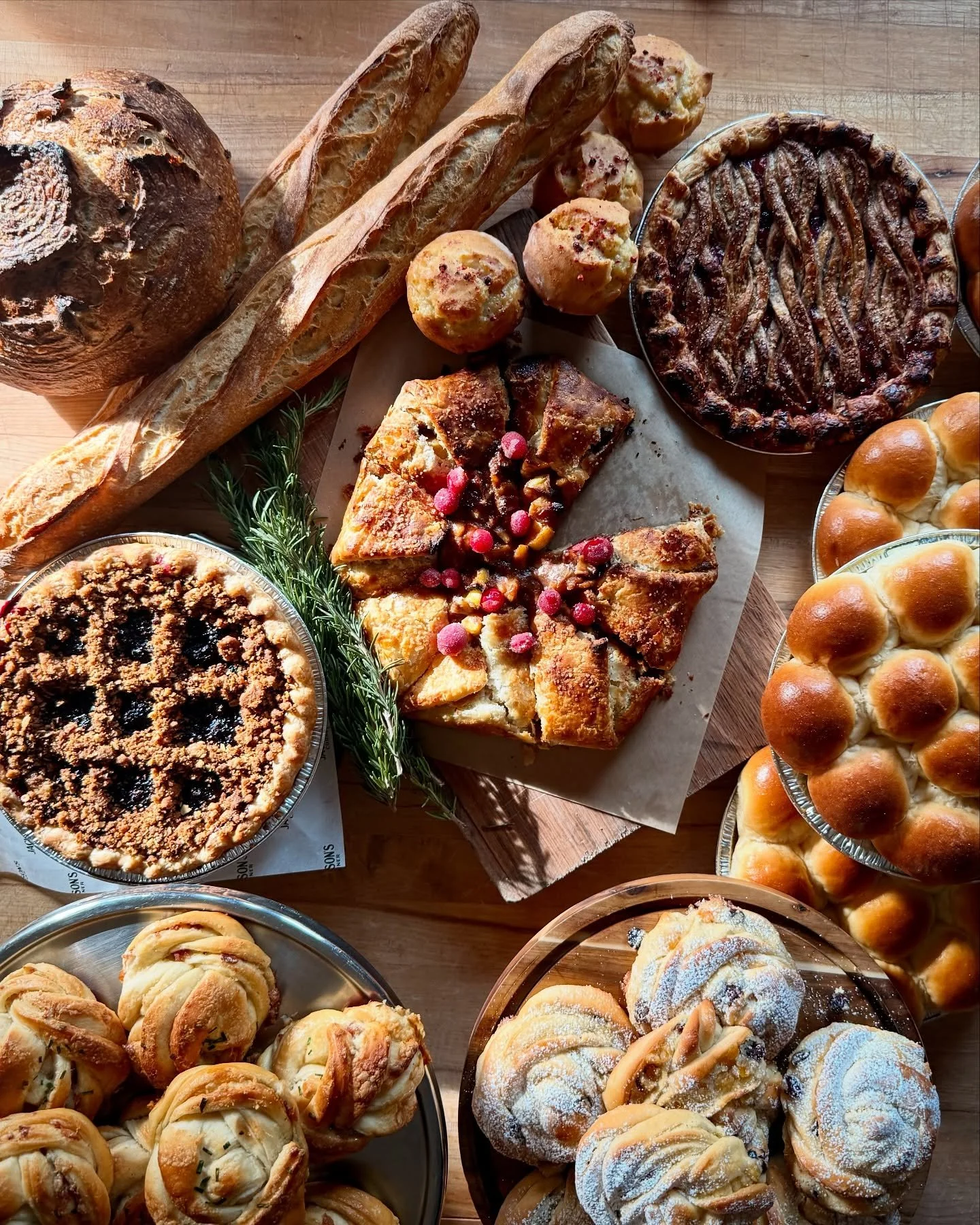 Our bakers are gearing up to send it for the upcoming holiday 🦃🥖🥧🍰

Starting Monday, the bakery counter will be stacked with everything you need for Thursday:

Whole pies (cherry-ginger and Marionberry)
Pull-apart  granny buns
Sourdough baguettes