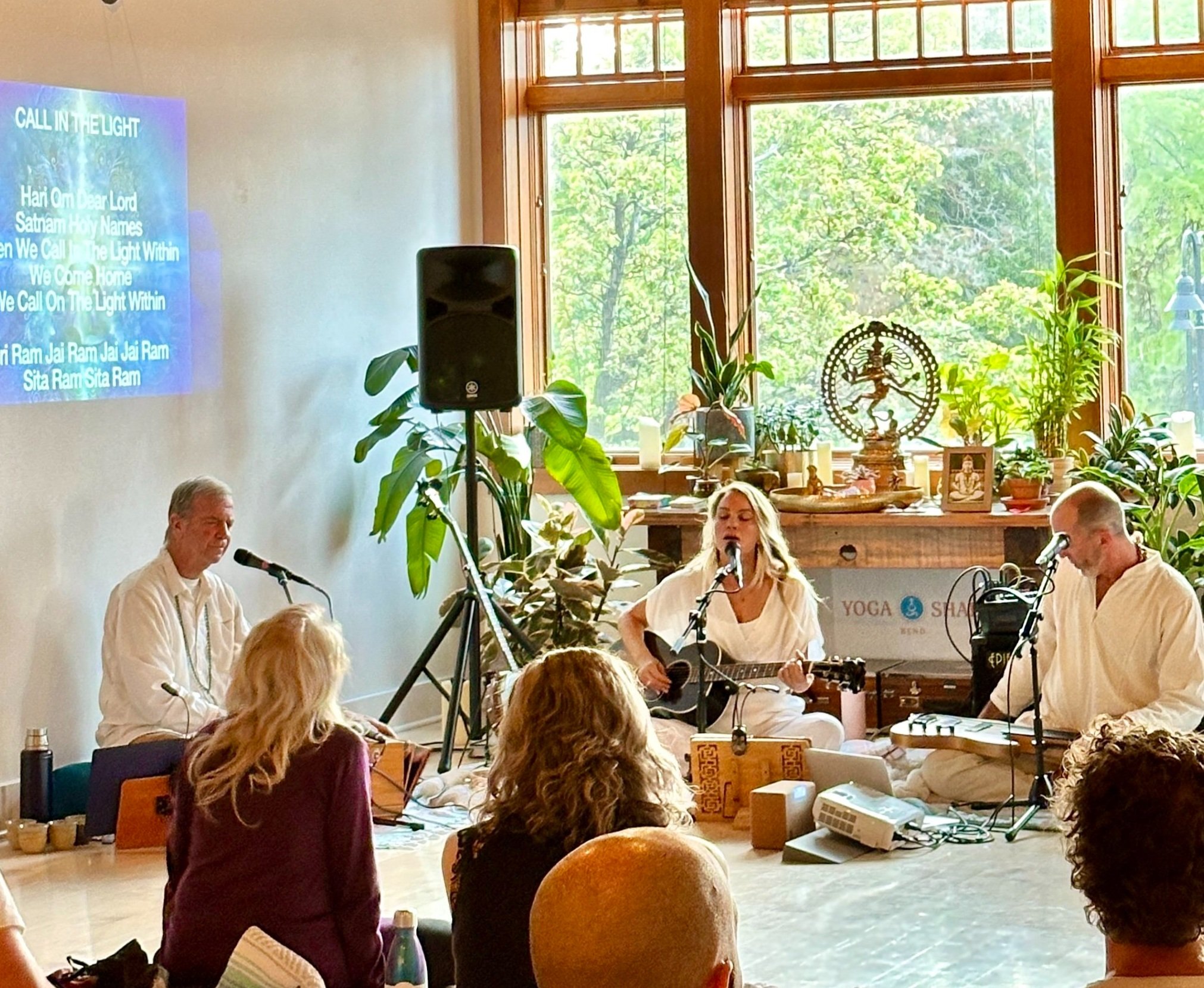 FREE Kirtan Night with the AUMazing Bend Bhakti Collective!
