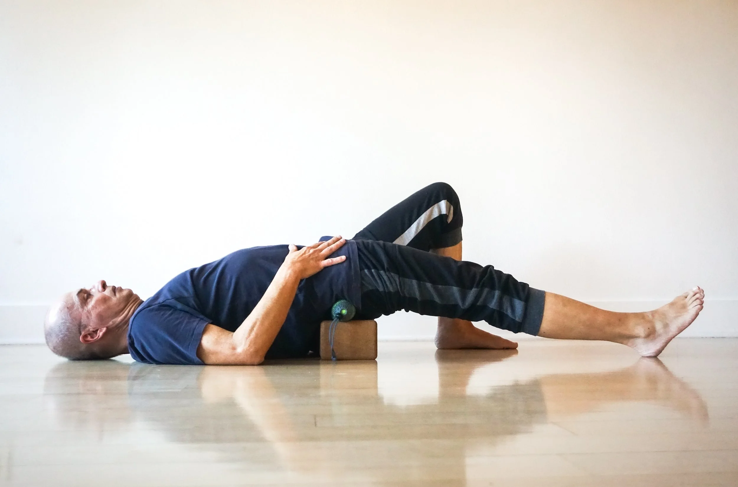 3 B's Therapy Ball Workshop: BALLS, BREATH AND BLISS with Kent Bond
