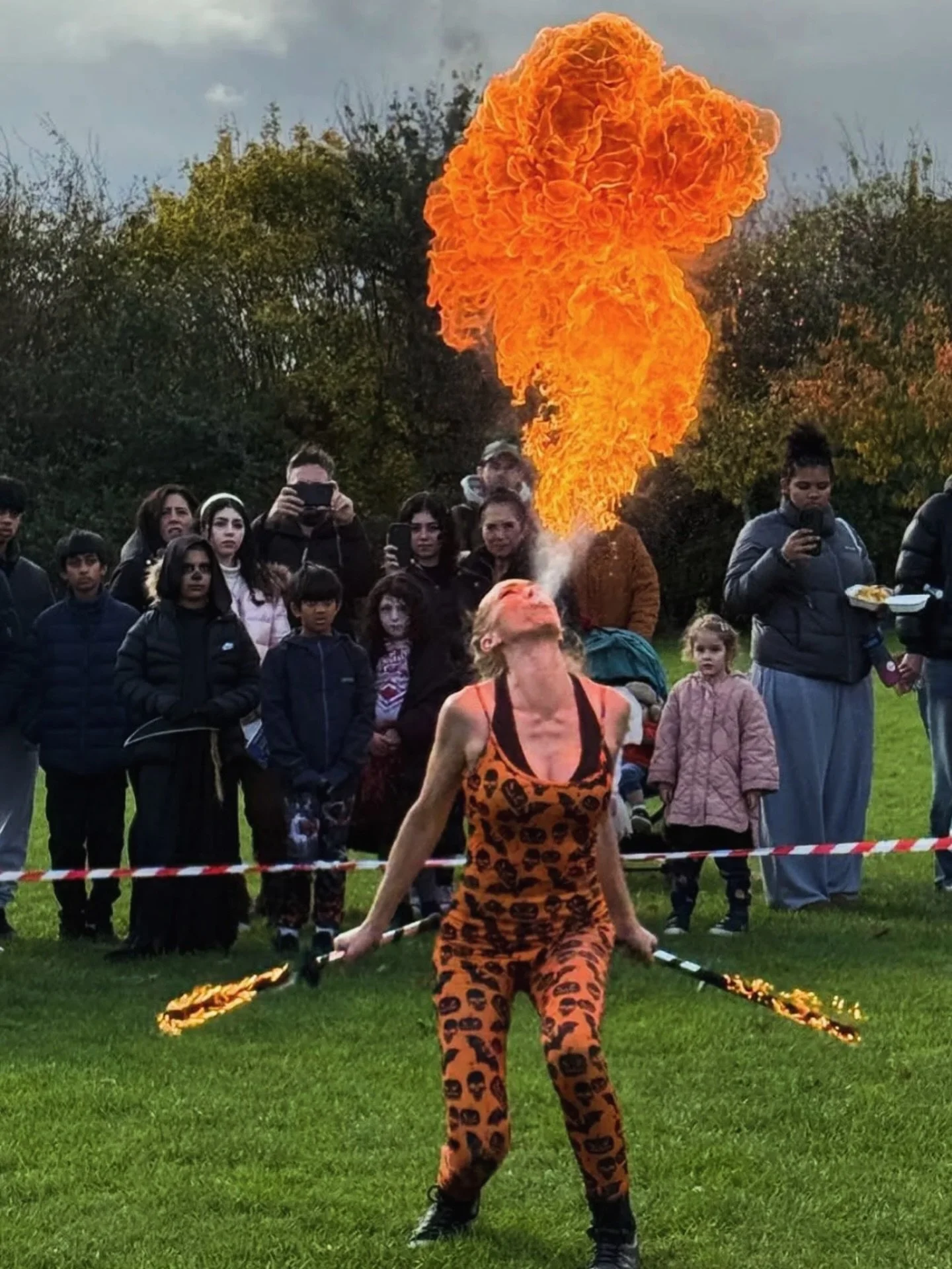 Pumpkin spice and everything nice 🎃🔥

💌 hannah@highvoltageevents.co.uk
⚡️ www.highvoltageevents.co.uk