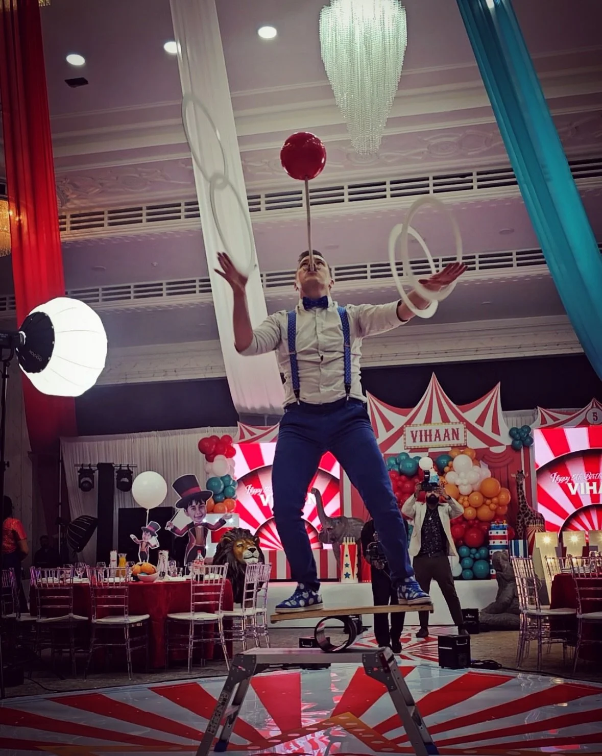 Just us juggling costume washing, logistics, admin, social media&hellip; while delivering your events flawlessly 🤹&zwj;♂️

💌 hannah@highvoltageevents.co.uk
⚡️ www.highvoltageevents.co.uk