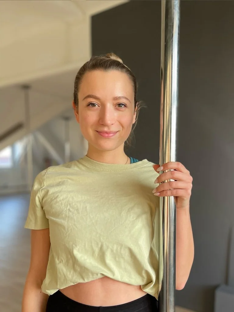 Poleangel-Nicole-Review.jpg