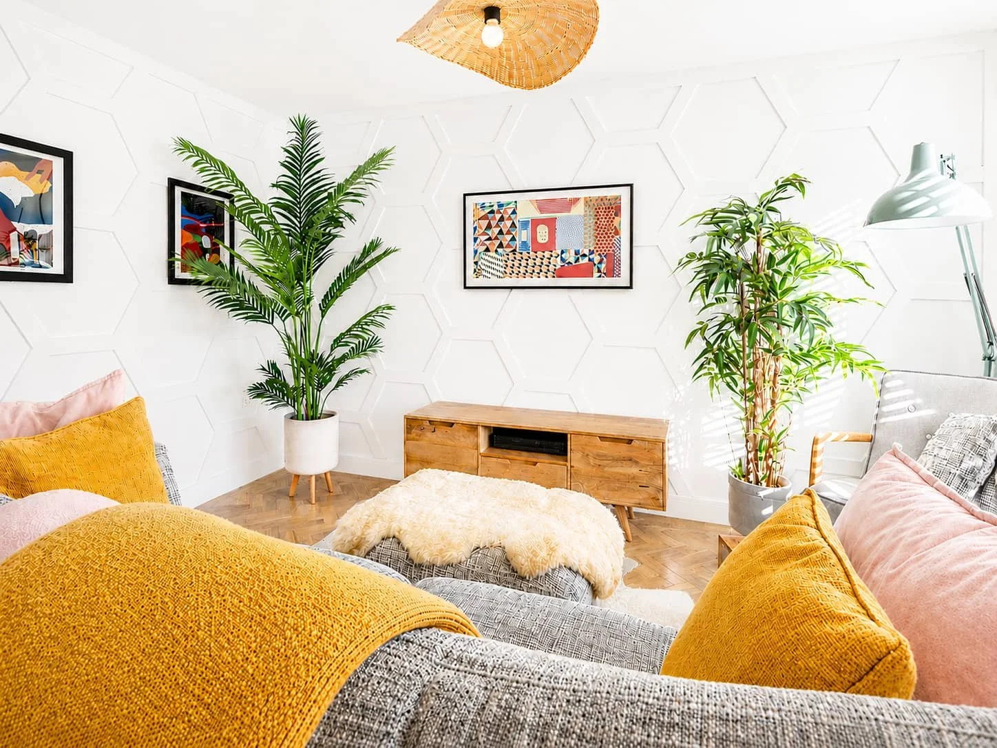 garage-conversion-hexagon-feature-wall-family-living-ruthin.jpg