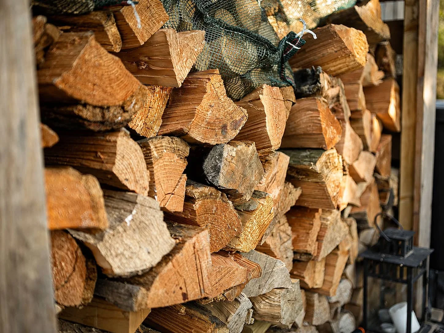 shepherd-hut-design-firewood-storage-detail.jpg