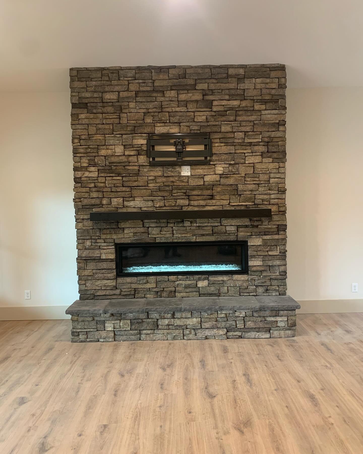 Welcome 2025! #mason #masonrywork #stonework #masonrycontractor #stewartmasonry