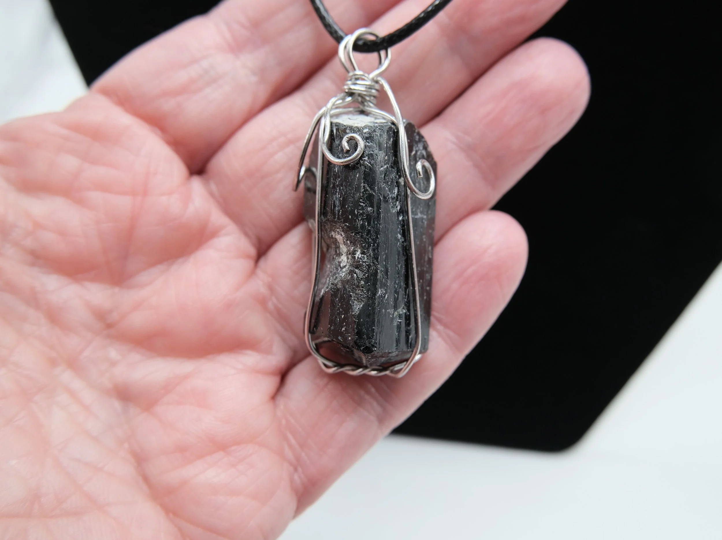 Black Tourmailine Pendant Necklace on rope chain long 1.JPG