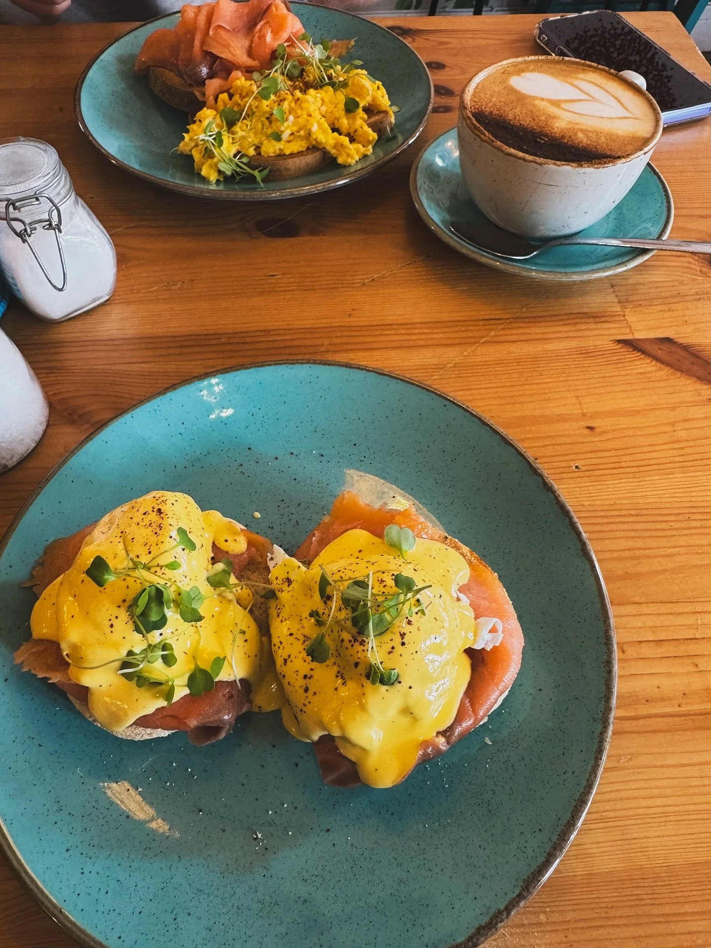 Latest eats and drinks 😊

#wings #food #coffee