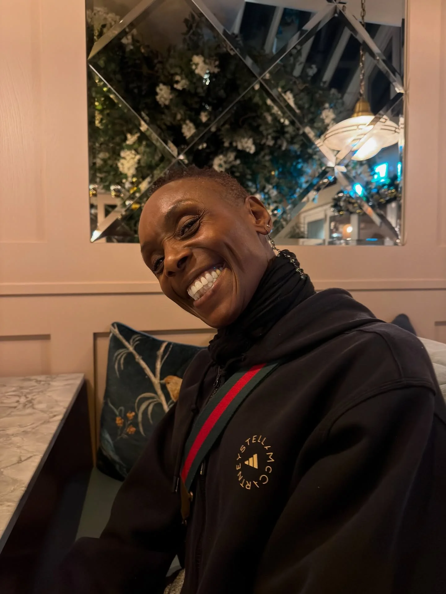 Dinner out last night with my wonderful parents ❤️💕

Love ya lots!