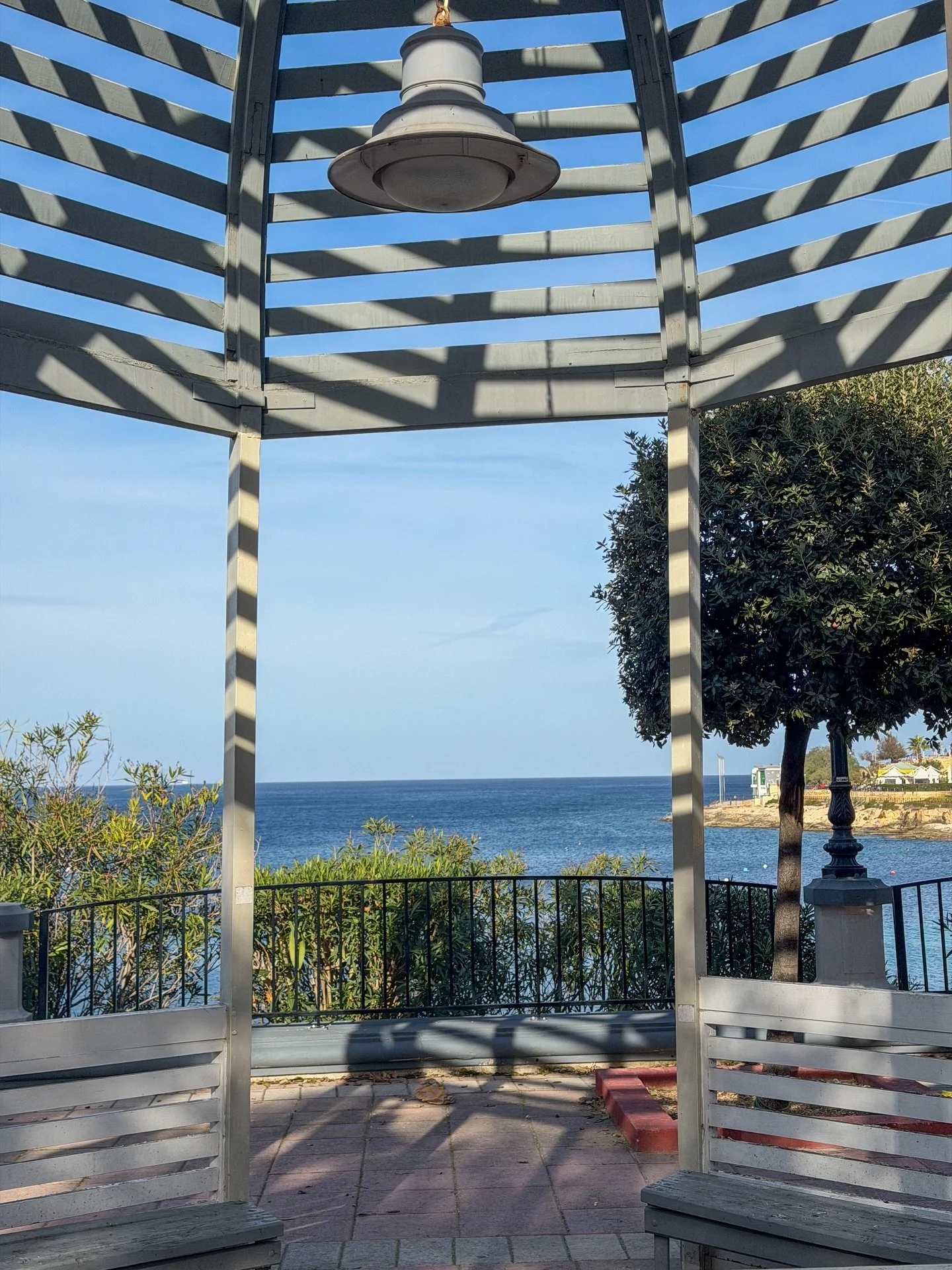 While on holiday, I had a two hour walk from St Julian till I could see Valletta and back ☺️

The most beautiful views and perfect weather for it ☀️ a bit different to the snow we&rsquo;ve returned to.