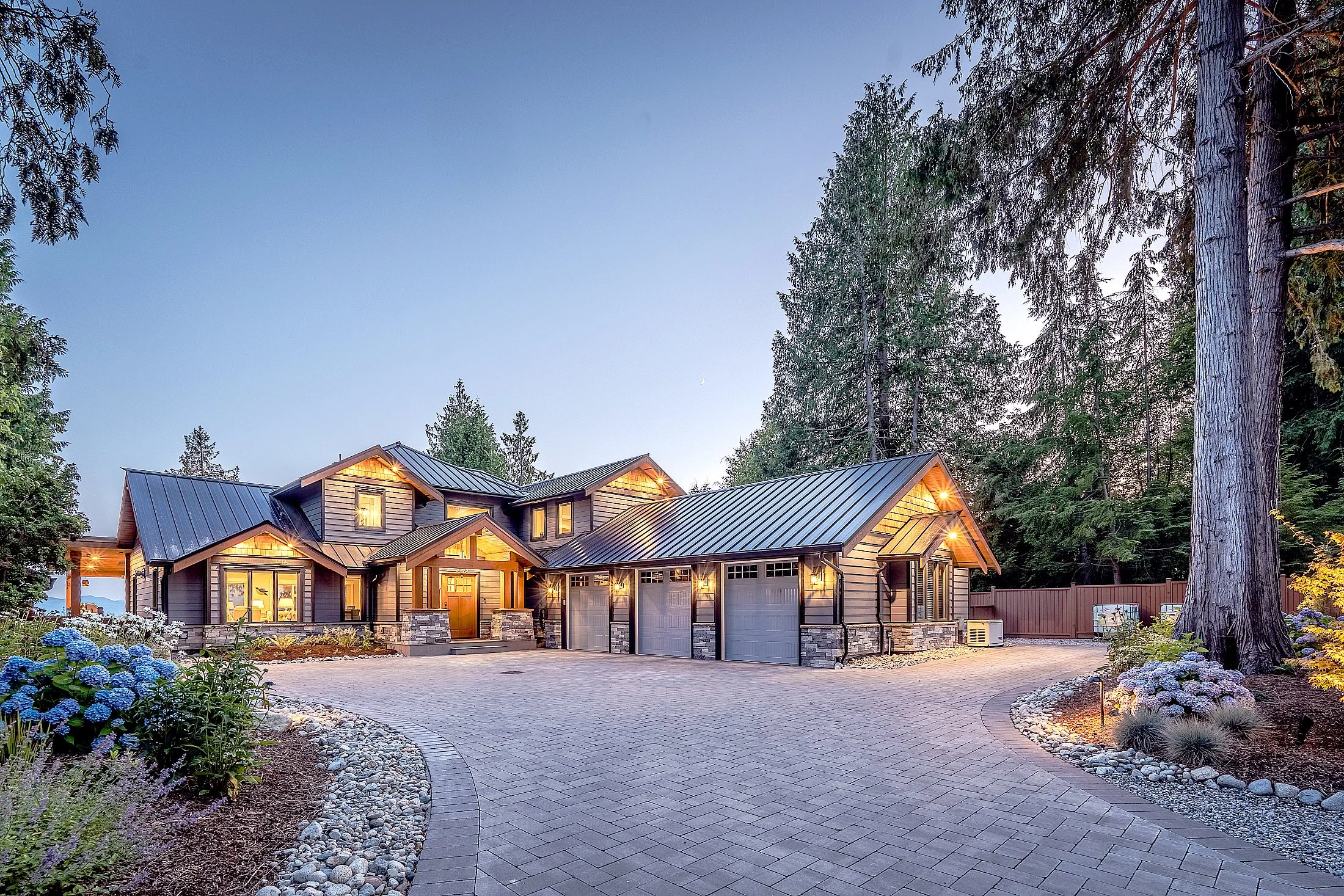 7891 Redroofs Rd-05.jpg