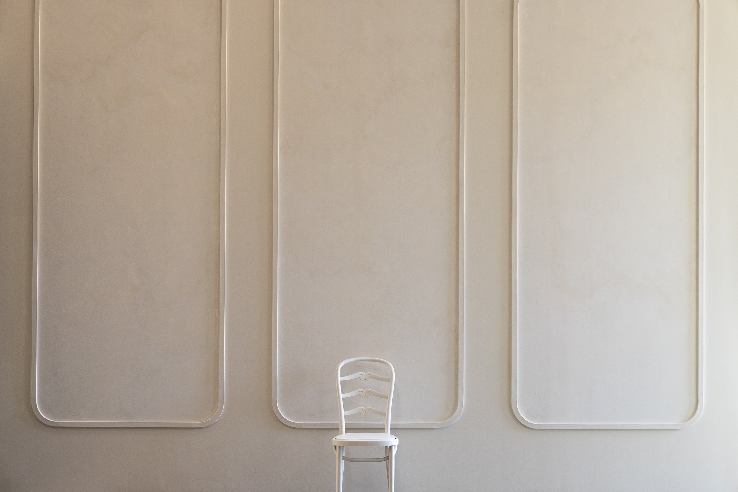 Stu2, a photo studio space available for rental in Los Angeles in the Vanity Fair vintage design and aesthetic.