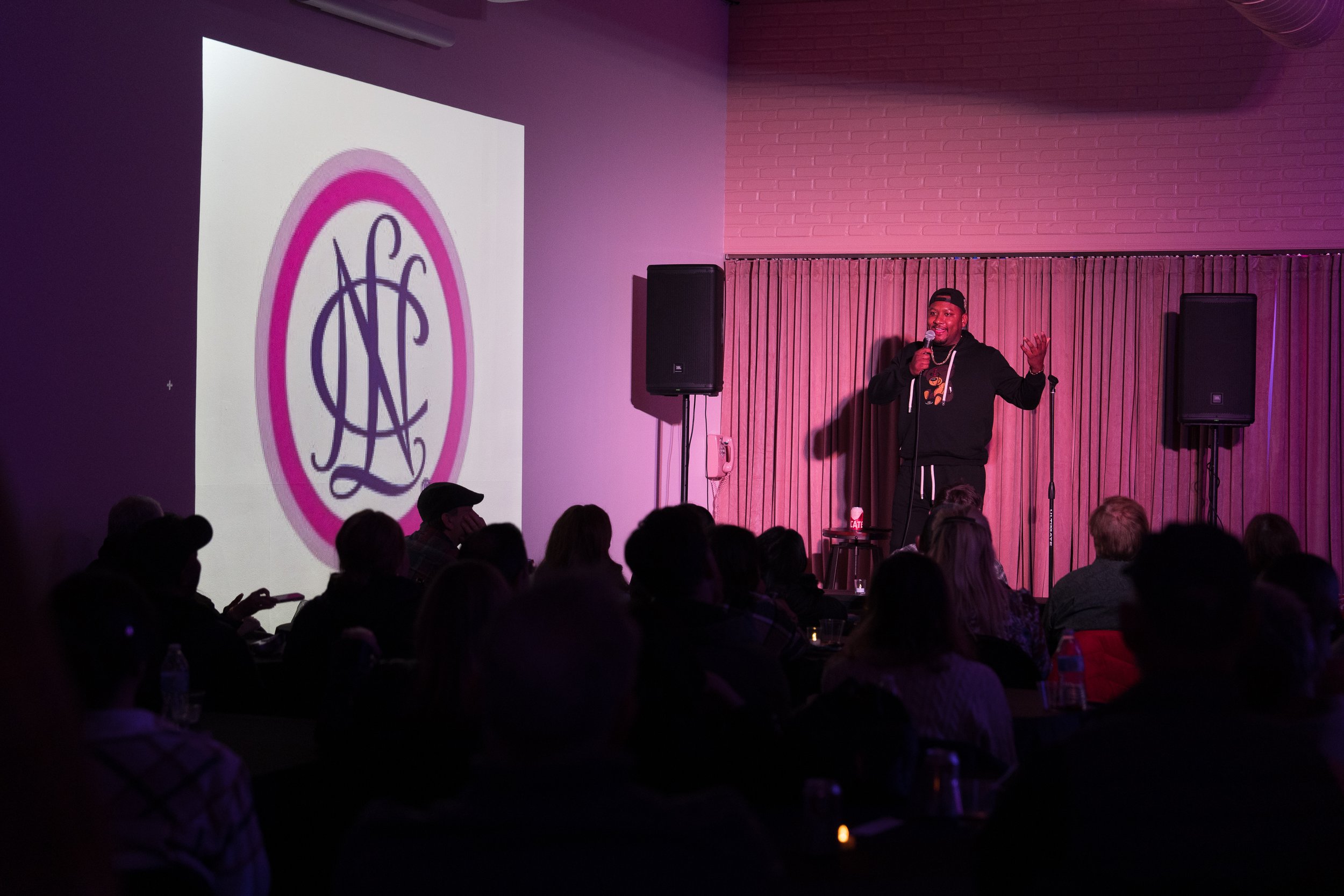 STU3 IS OUR BRAND NEW CONTEMPORARY STUDIO COMBINING UNIQUE WAREHOUSE DETAILS, HIGH CEILINGS WITH 100' OF NEUTRAL WALLS, NATURAL WINDOW LIGHT AND AMPLE LED COLOR LIGHTING. STU CAN BE DRESSED AS A WIDE VARIETY OF LOCATIONS: RETAIL, CONTEMPORARY LOFT, A