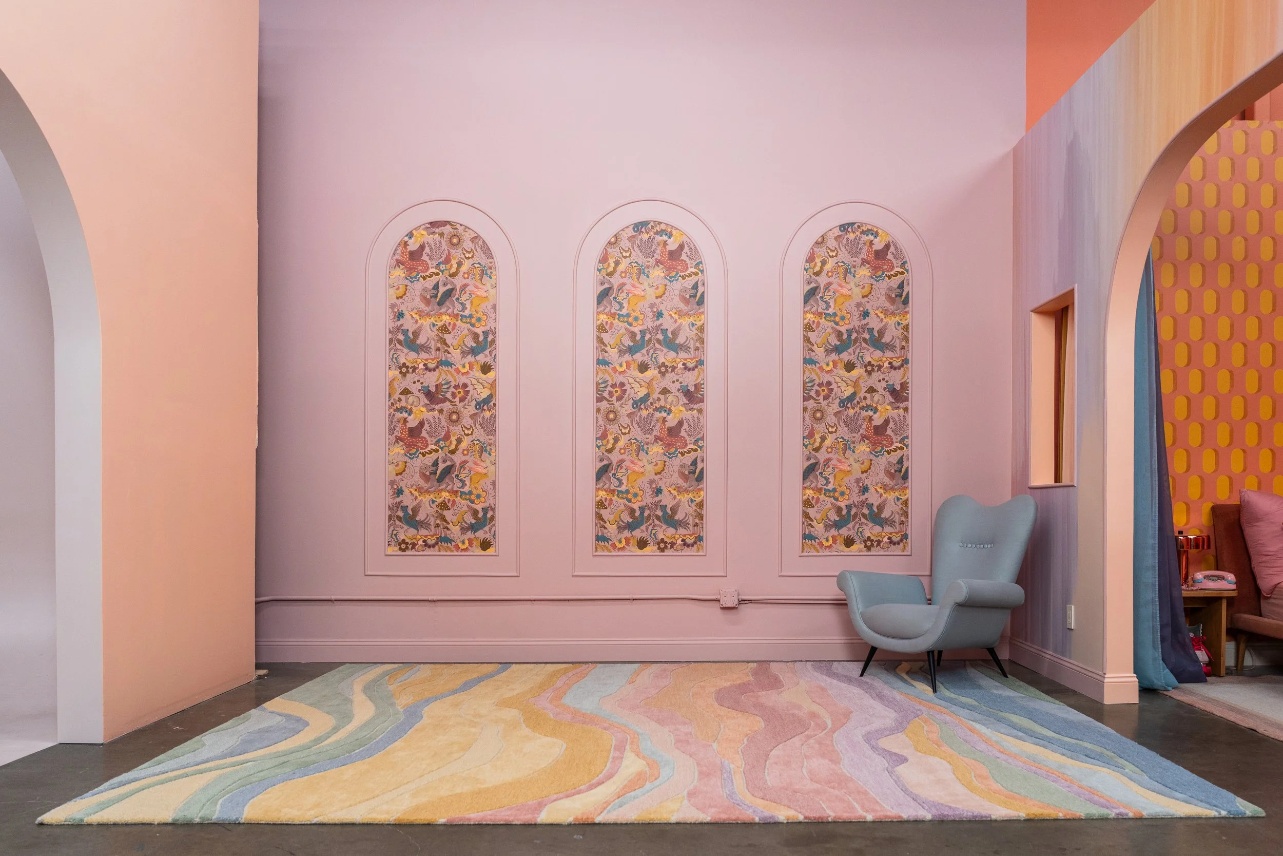 Photo Shoot Studio for Rent in Los Angeles, Wes Anderson, MULTISET, CYC WALL, ECLECTIC, MUSIC VIDEO, STUDENT FILM, MID-CENTURY MODERN RETRO, SIMPSONS HOUSE, TALK SHOW SET, VINTAGE TV, MOD, LOFT, Peerspace, Production, Creator Space, Arches Set, Arch