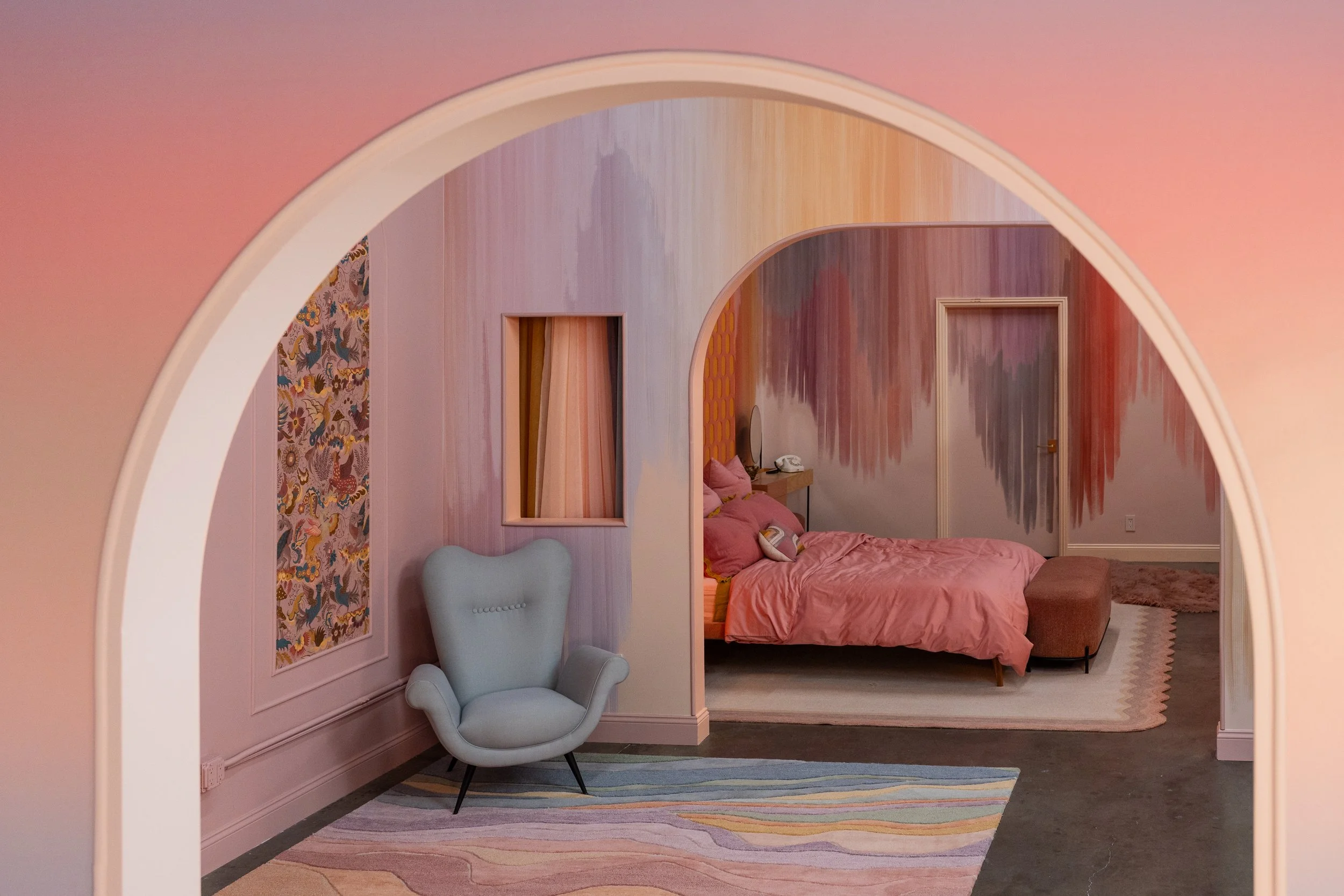 Photo Shoot Studio for Rent in Los Angeles, Wes Anderson, MULTISET, CYC WALL, ECLECTIC, MUSIC VIDEO, STUDENT FILM, MID-CENTURY MODERN RETRO, SIMPSONS HOUSE, TALK SHOW SET, VINTAGE TV, MOD, LOFT, Peerspace, Production, Creator Space, Arches Set, Arch