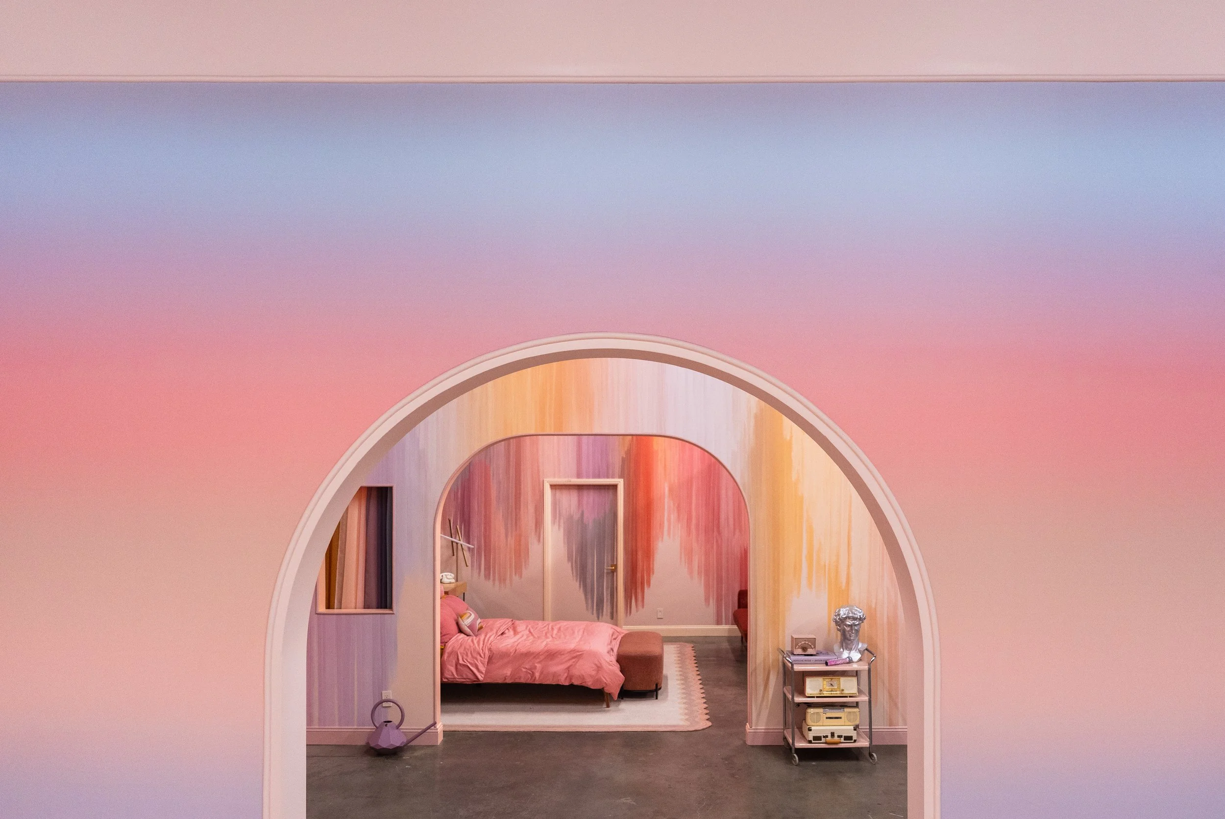 Photo Shoot Studio for Rent in Los Angeles, Wes Anderson, MULTISET, CYC WALL, ECLECTIC, MUSIC VIDEO, STUDENT FILM, MID-CENTURY MODERN RETRO, SIMPSONS HOUSE, TALK SHOW SET, VINTAGE TV, MOD, LOFT, Peerspace, Production, Creator Space, Arches Set, Arch