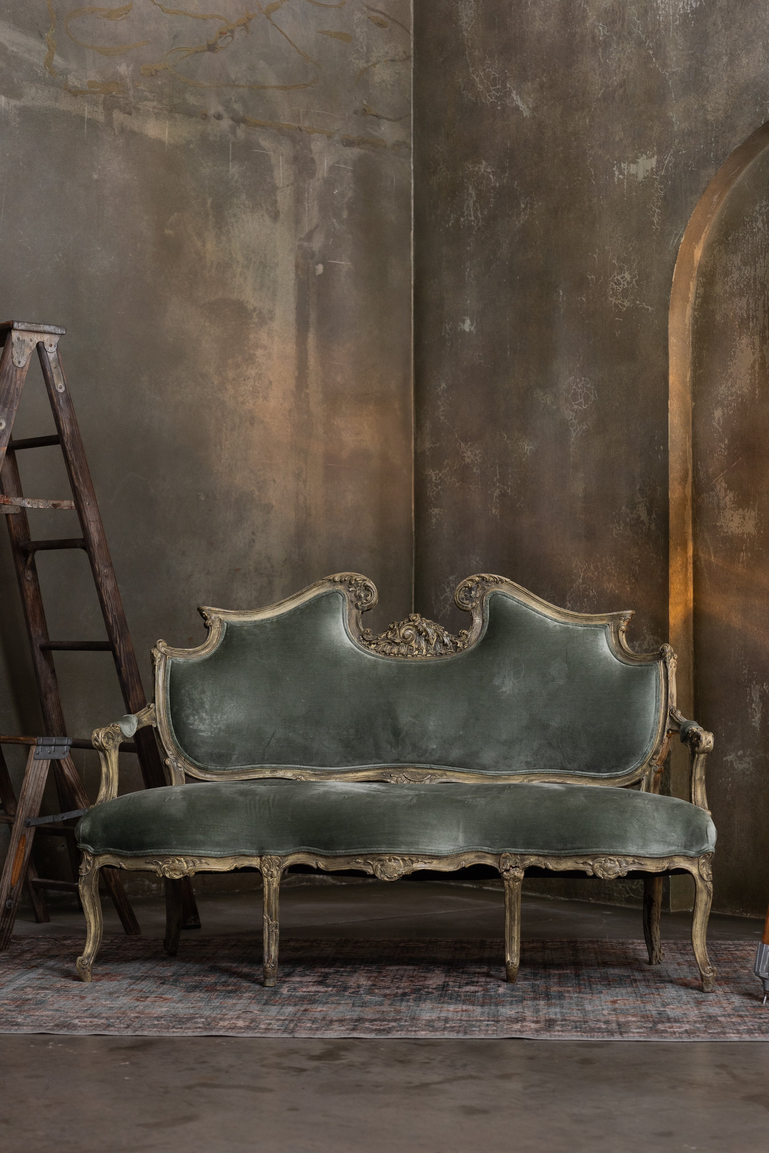 Stu2, a photo studio space available for rental in Los Angeles in the Vanity Fair vintage design and aesthetic. StuSpaceLA Justine Ungaro Gary Kordan