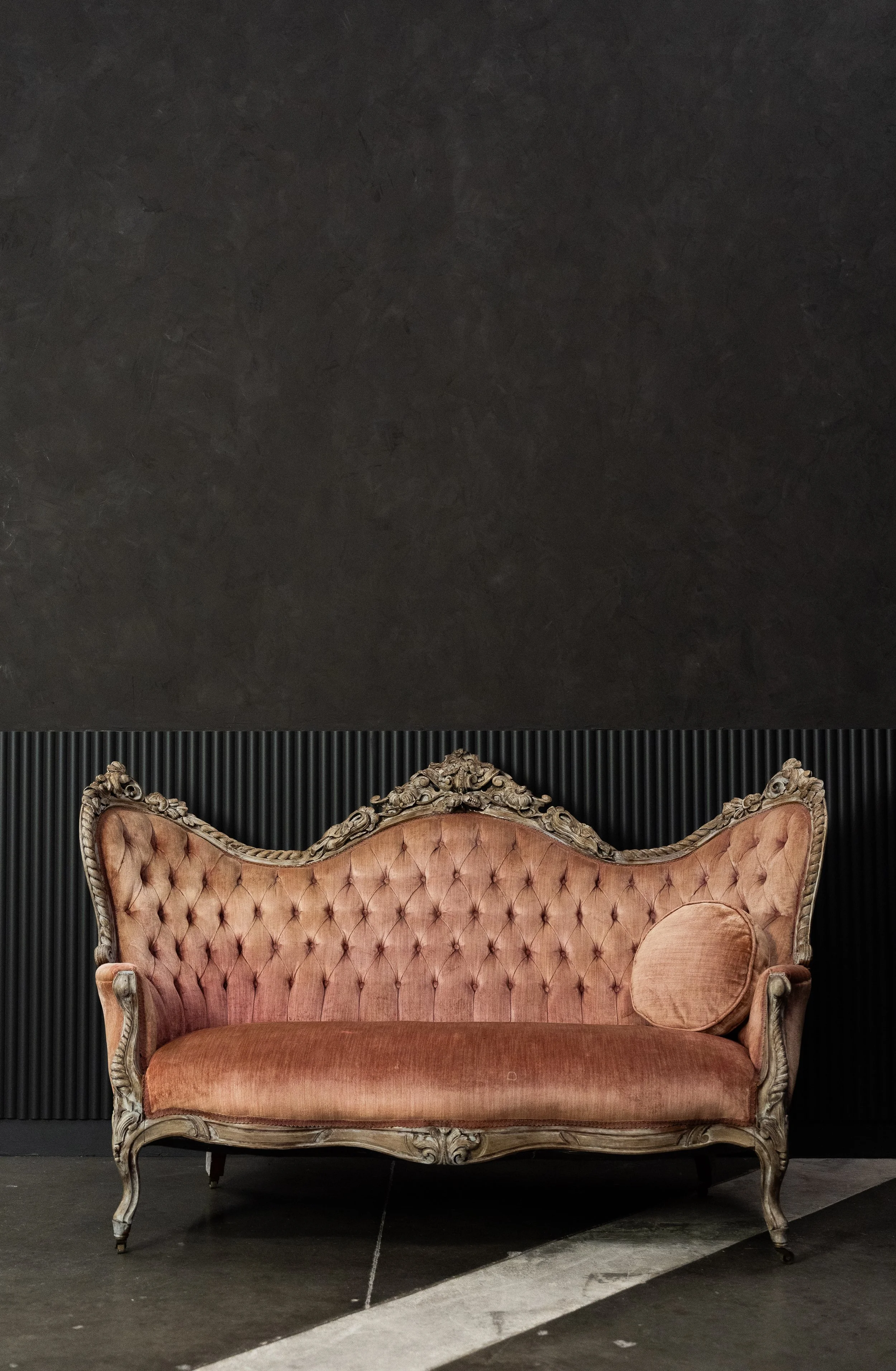 Stu2, a photo studio space available for rental in Los Angeles in the Vanity Fair vintage design and aesthetic.