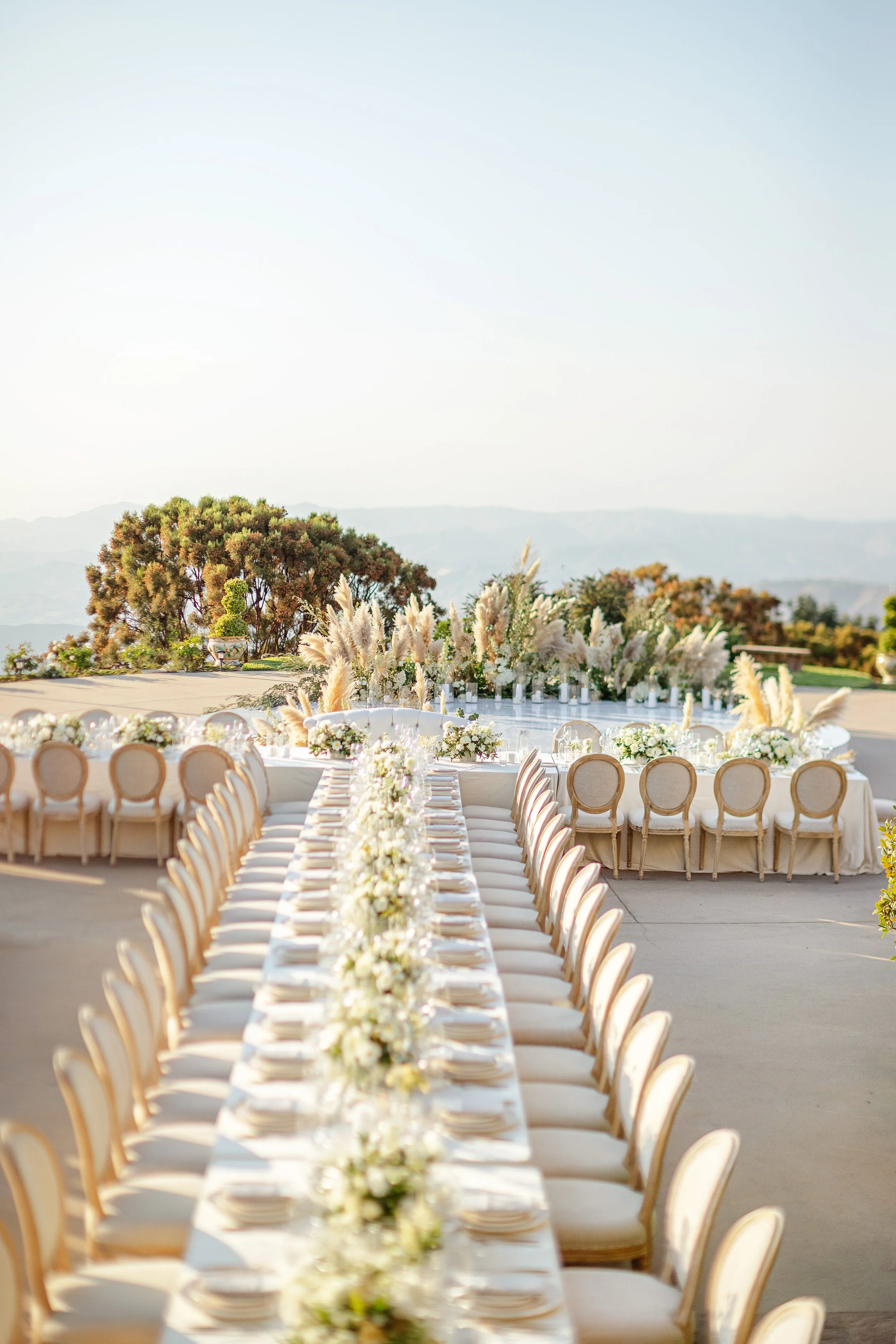Stone Mountain Estates luxury reception table with a boho calssic style.jpg