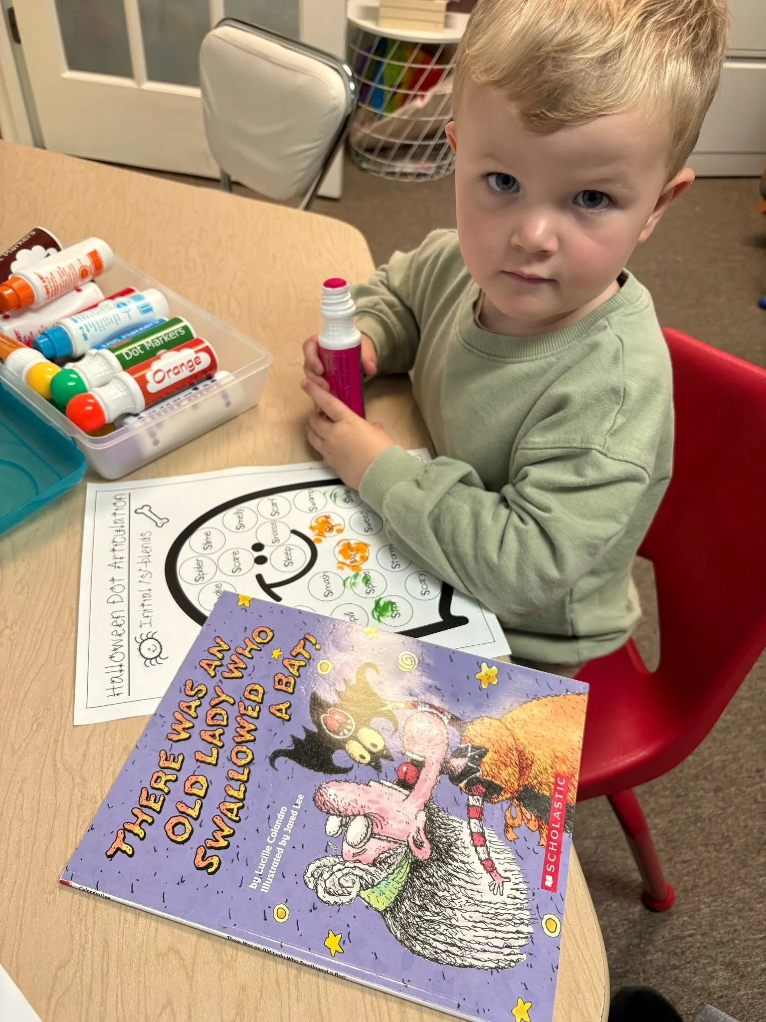 Putting in the treat-ment work with all things spooky! ππ»π¦ Everyone has been focused on their goals this month, rocking activities about pumpkins, ghosts, and bats. We love seeing this hard work pay off!
#AcornTherapySolutions #SpeechTherapy #Hal