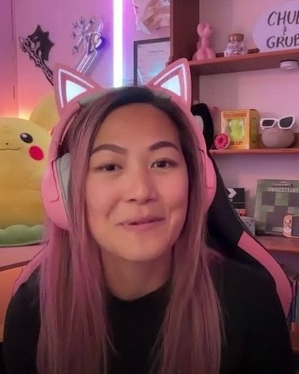 Crying over these auto-captured social snapshots from a recent interview I did on @standoutcreativebusiness&rsquo;s podcast, Standout Creatives... 😭

Where I look like I&rsquo;m either high or constipated in every single shot 🥲

10/10 LOL factor, 0