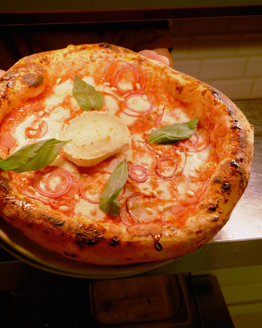 Great pizza made by skilled hands 

Ft. LE CAPRE

Tomato sauce, fior de latte, red onions,
goat cheese, pine nuts

#WoodFiredPizza
#NapolitanaPizza
#PizzaLovers
#ArtisanPizza
#pizzanight