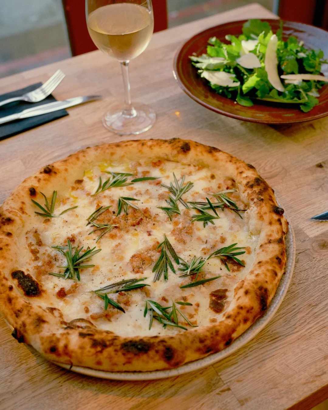 On special now&hellip;

Salciccia e Rosmarino - Rosemary, fennel sausage, red onion. Fragrant, rich, and completely on its own.

#PizzaSpecial
#NapolitanaPizza
#WoodFiredPizza
#ItalianFood
#CraftFood