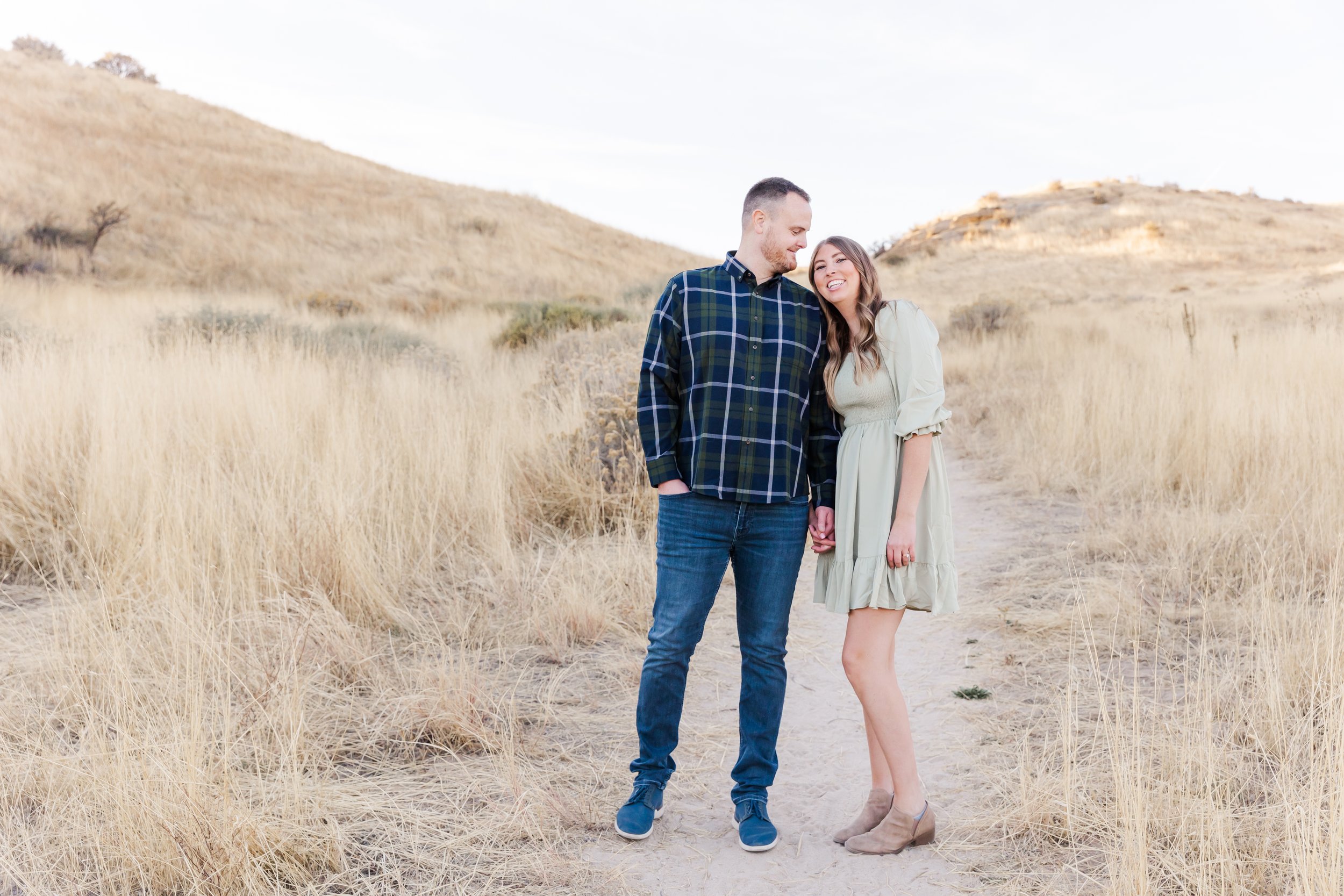 An Autumn Pregnancy announcement| Boise, Idaho Family Photographer