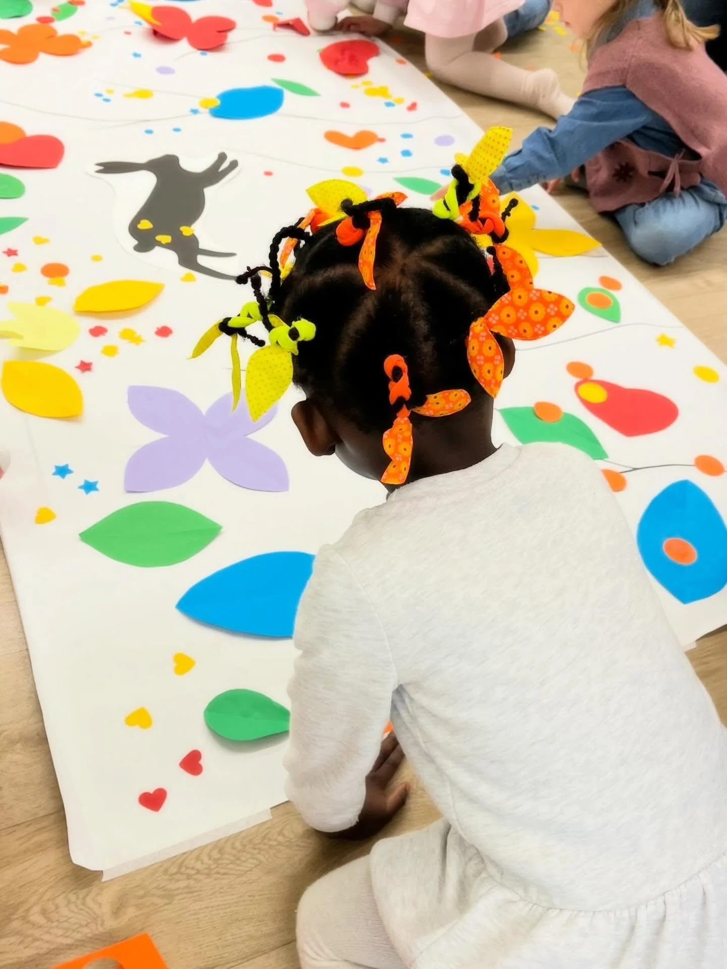 Quand la coiffure s'accorde &agrave; l'activit&eacute; du jour 😍 A la cr&egrave;che d&eacute;j&agrave;, on peut avoir du style et du talent !