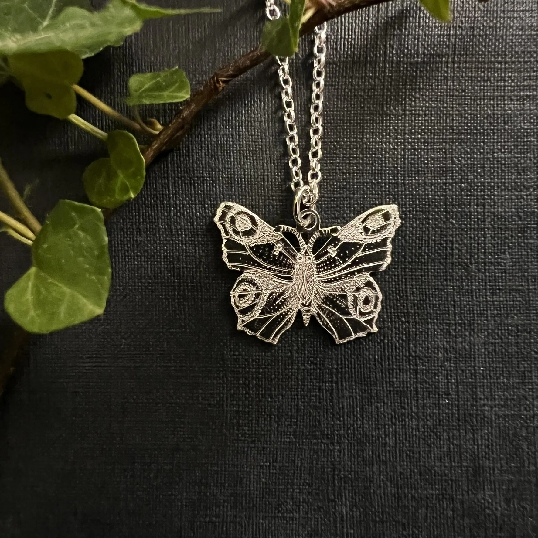 PEACOCK BUTTERFLY NECKLACE (SMALL)