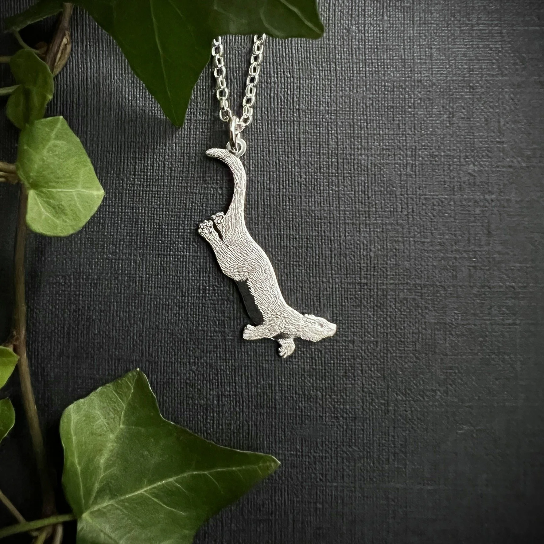 OTTER DIVING PENDANT 1.JPEG