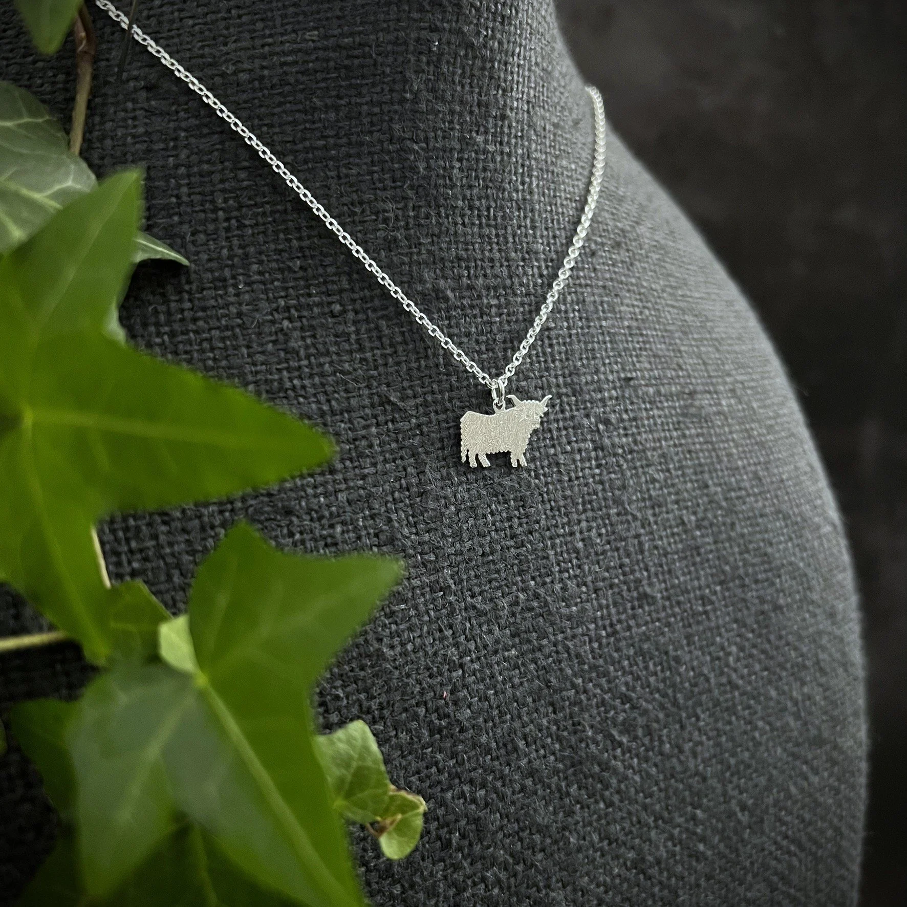 HIGHLAND COW PENDANT.JPEG