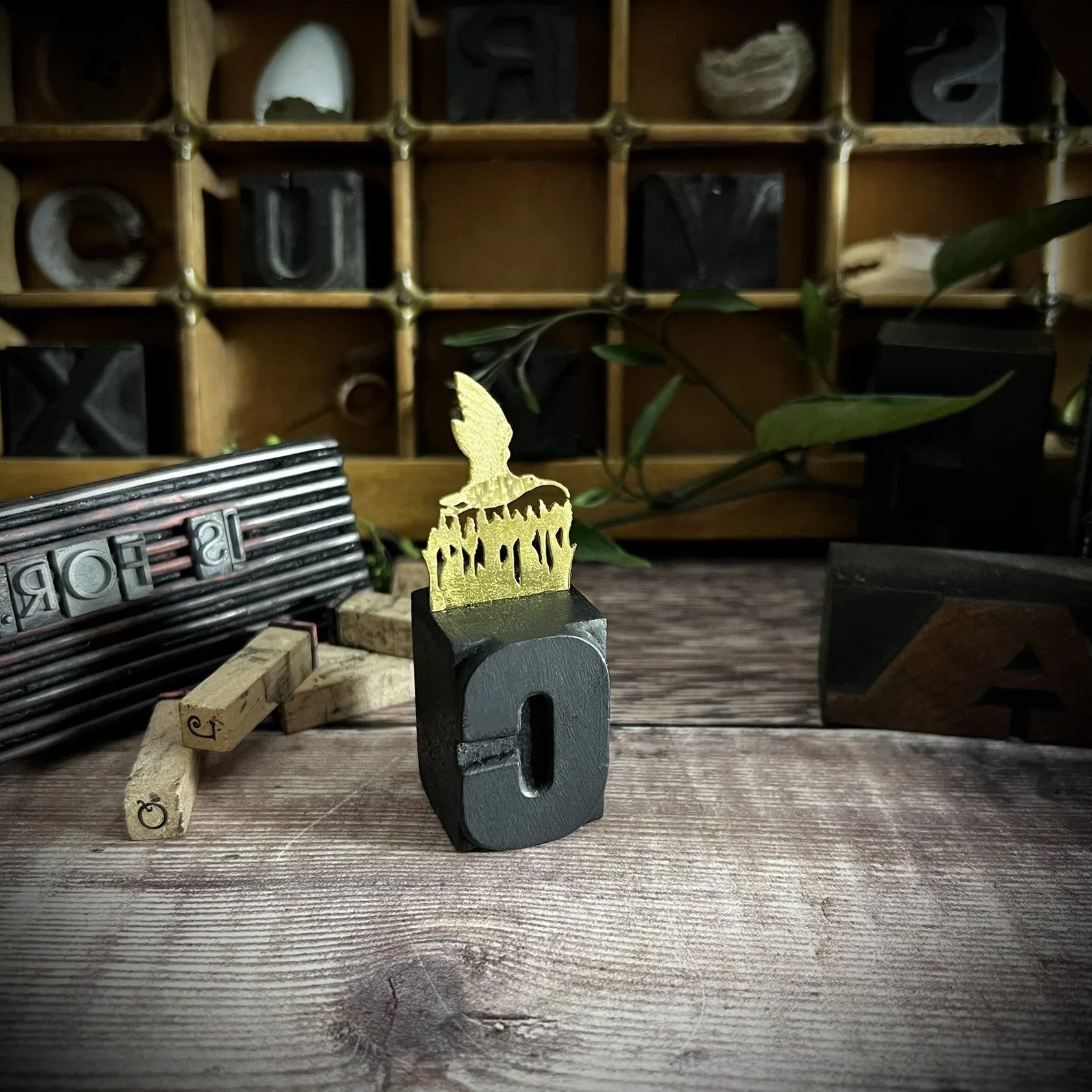 CURLEW FLYING LETTERPRESS BLOCK (TINY)