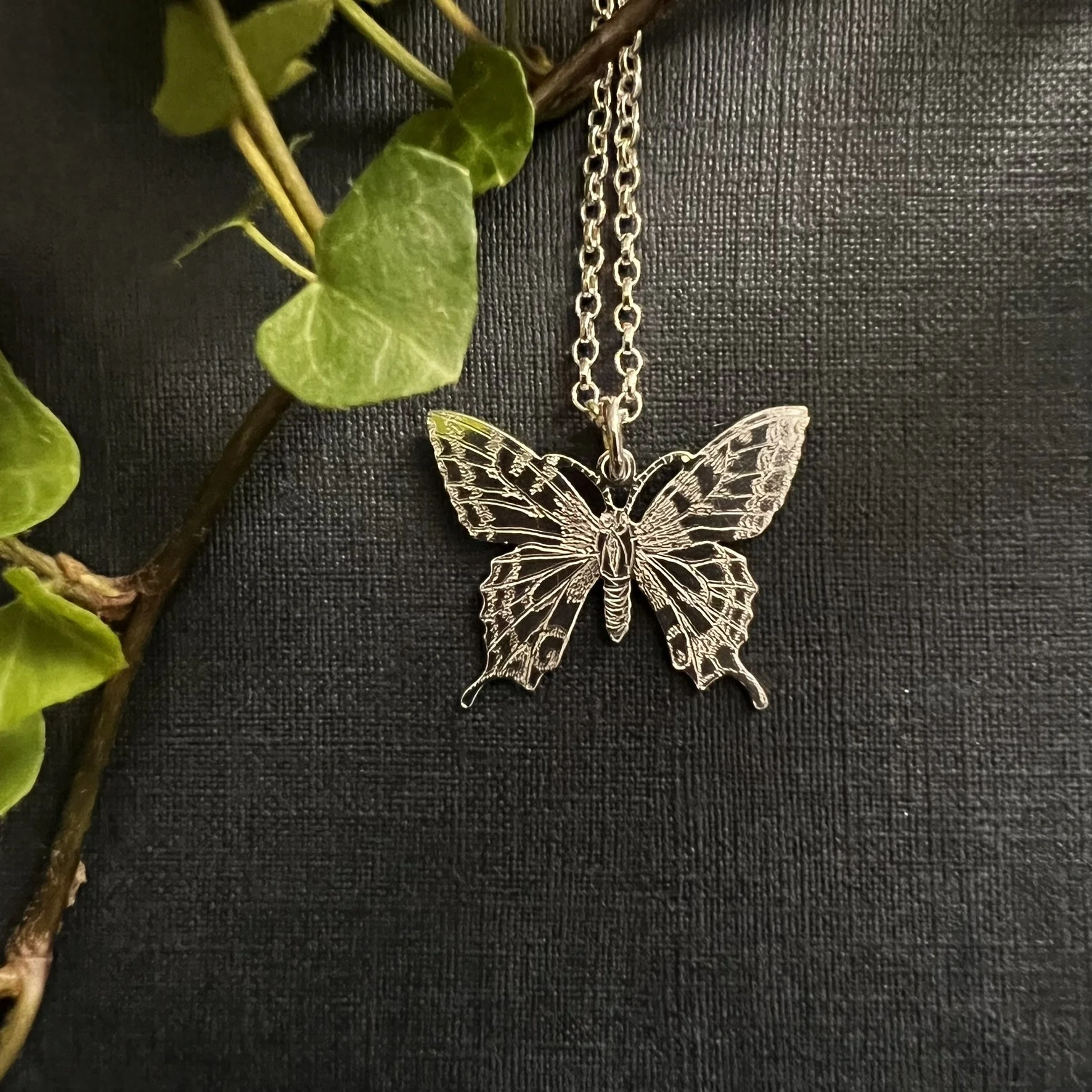 SWALLOWTAIL BUTTERFLY NECKLACE (SMALL)
