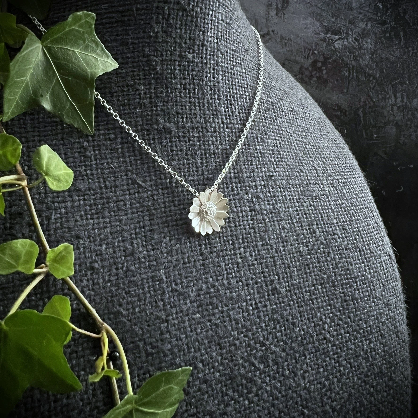 DAISY PENDANT.JPEG