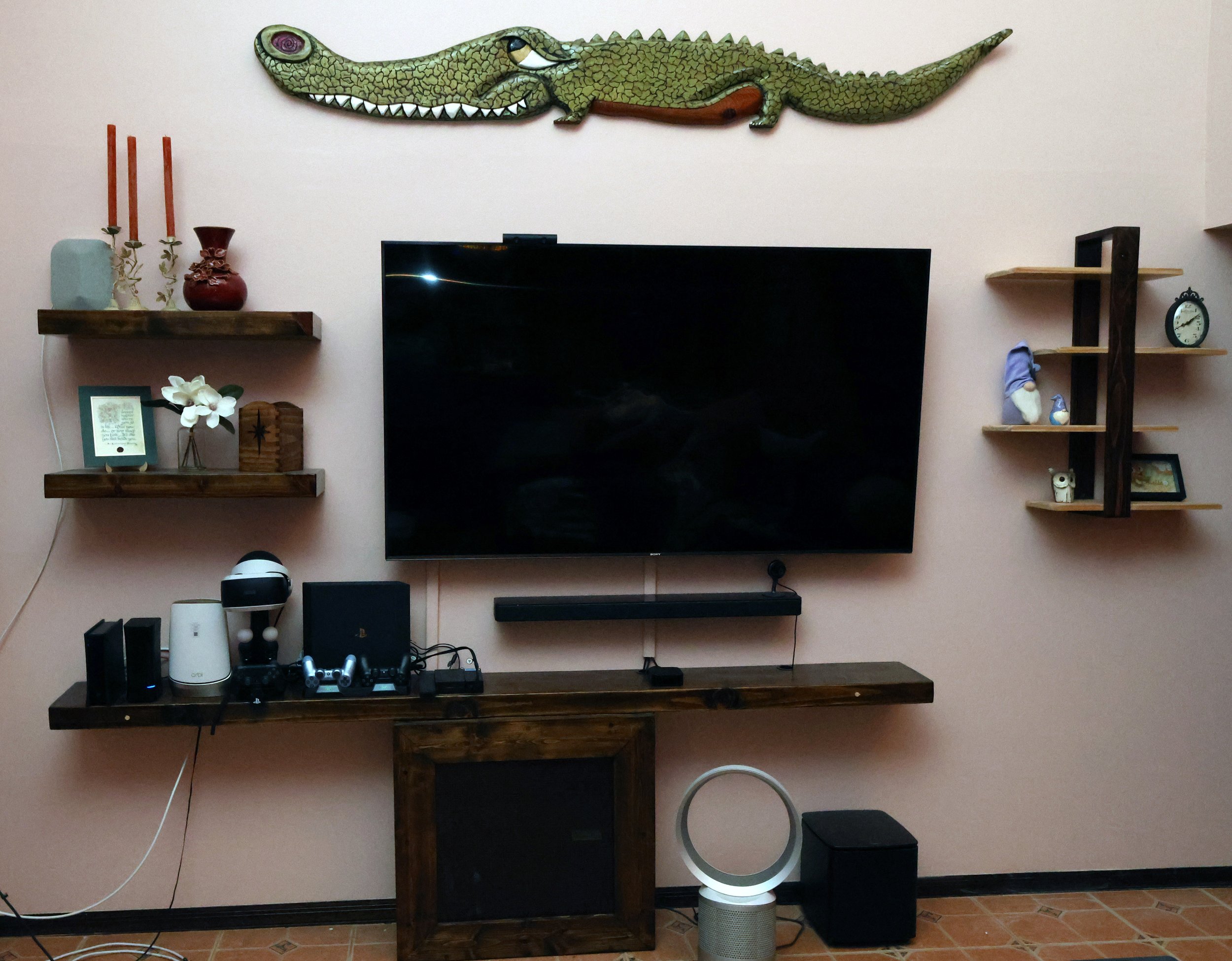 wall_unit.jpg