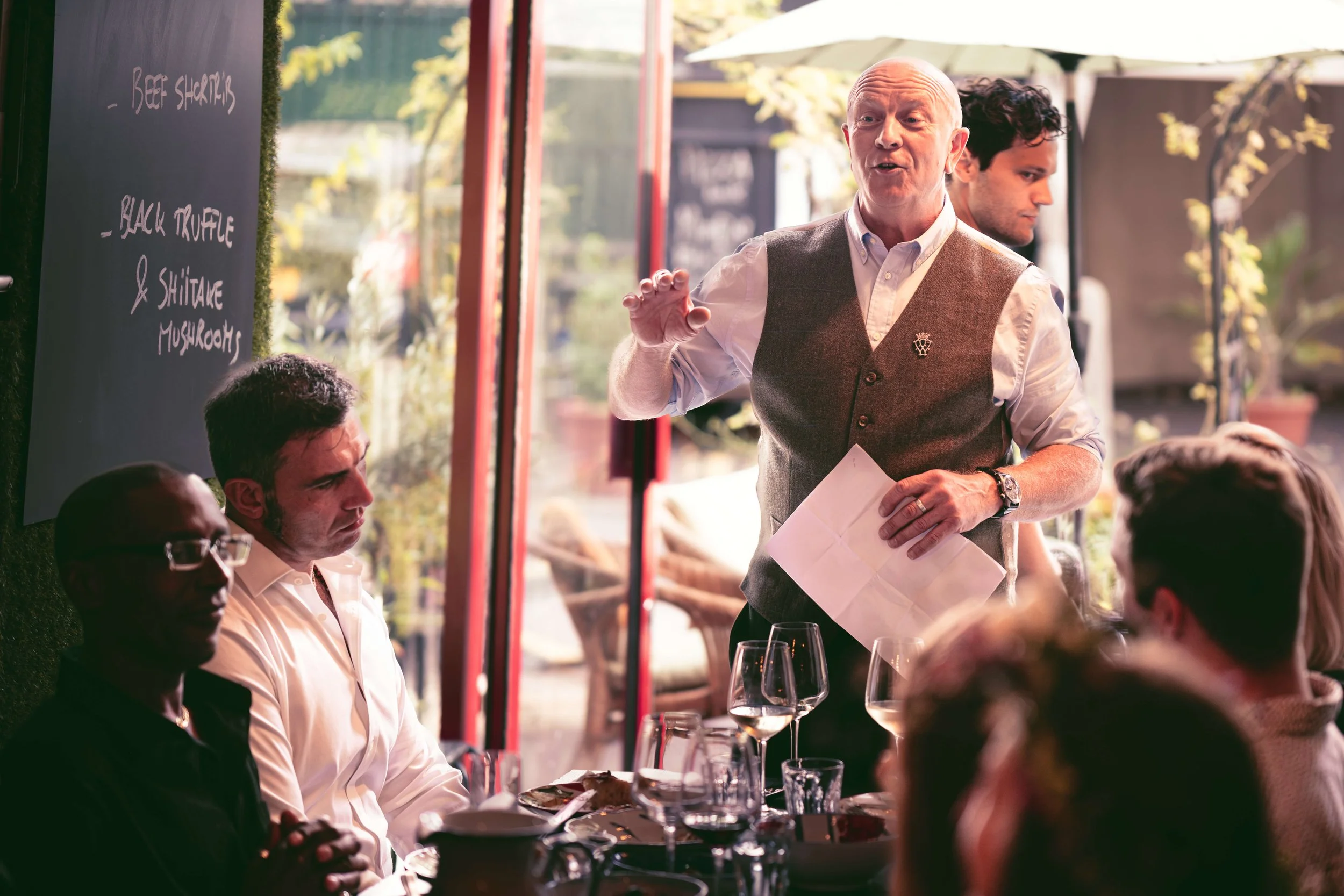 groom offers speech at wedding breakfast