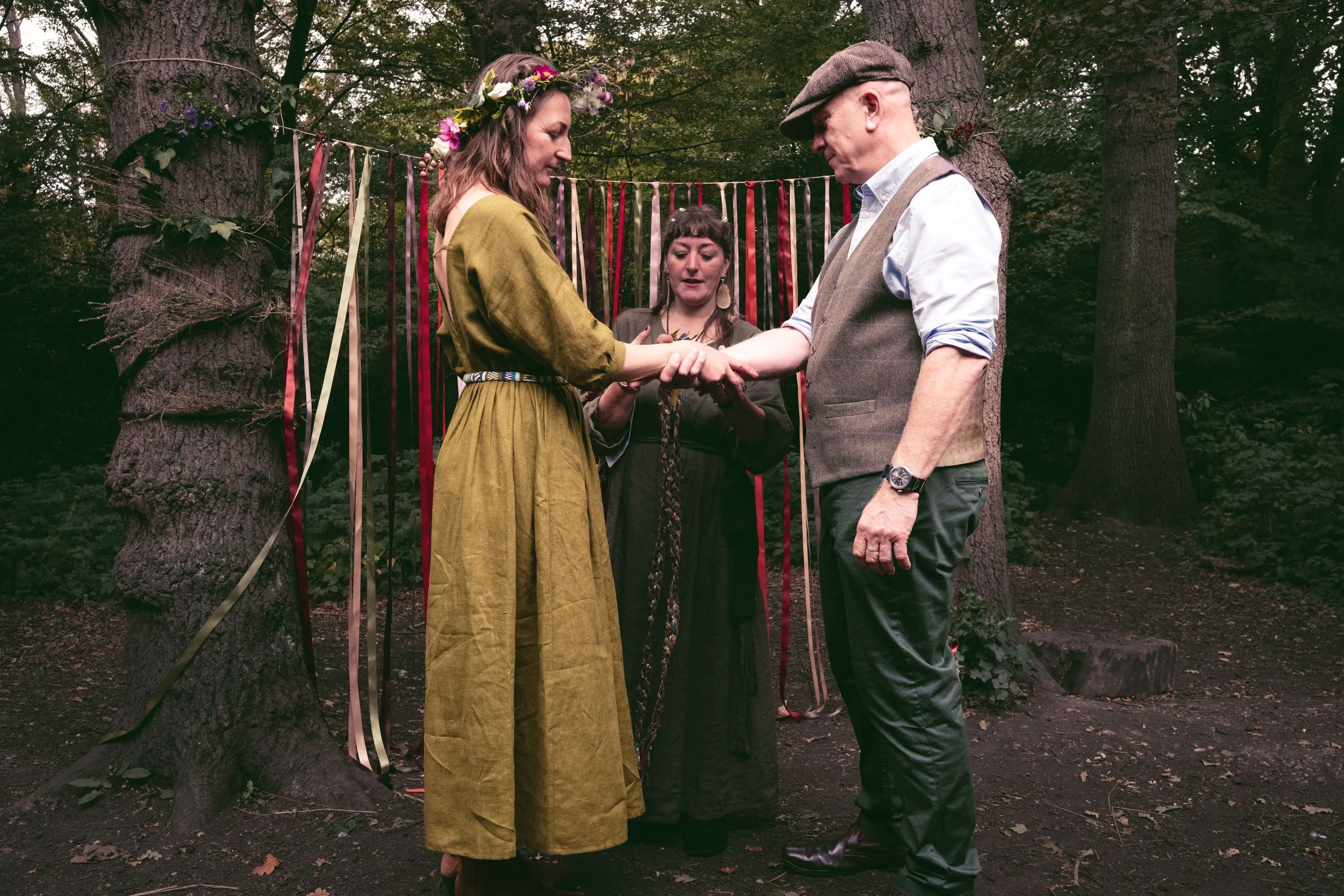 Pagan hand fasting tying the knot