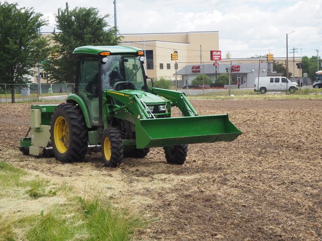 Tractor.jpeg