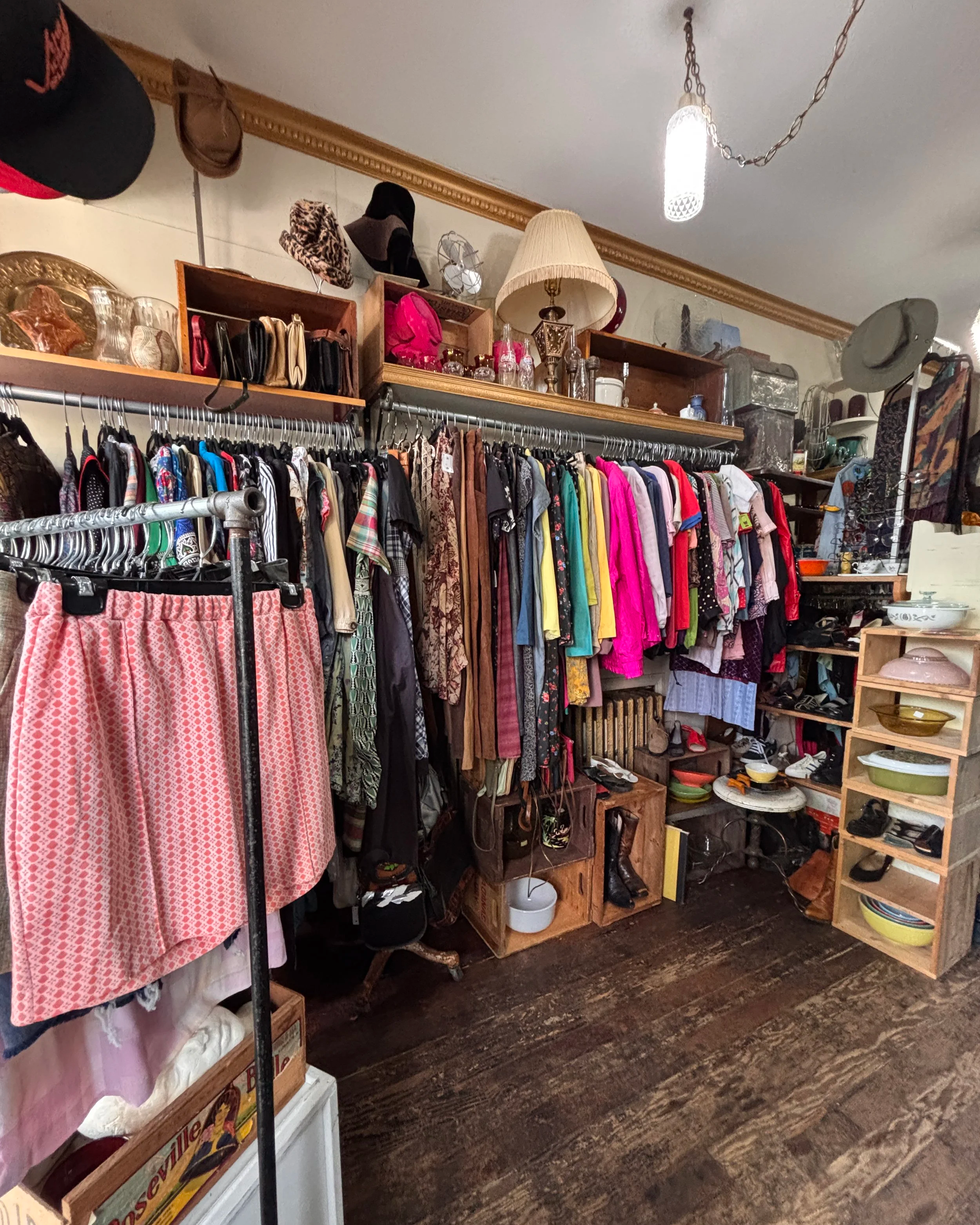 Vintage shops that will have your season!