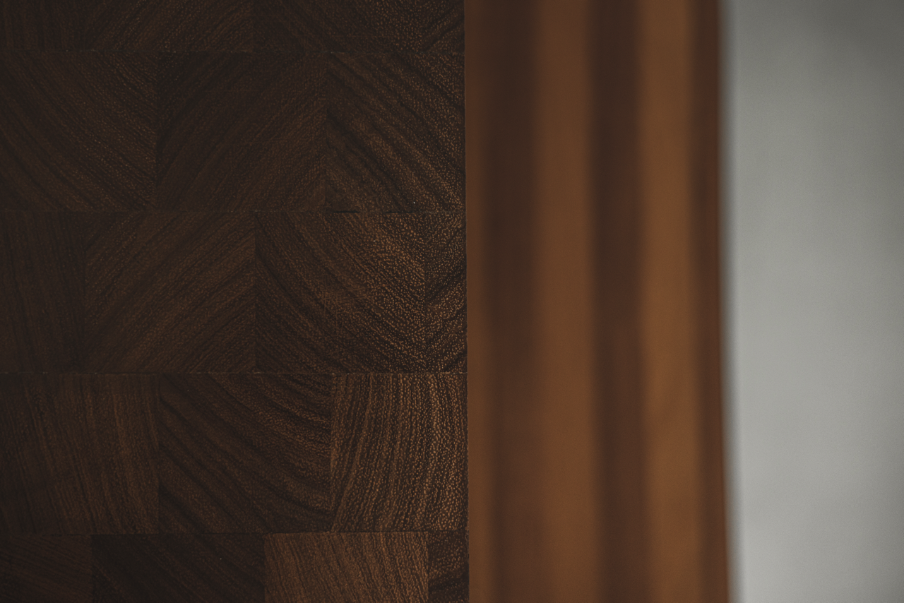 MDF &amp; Solid Wood Construction