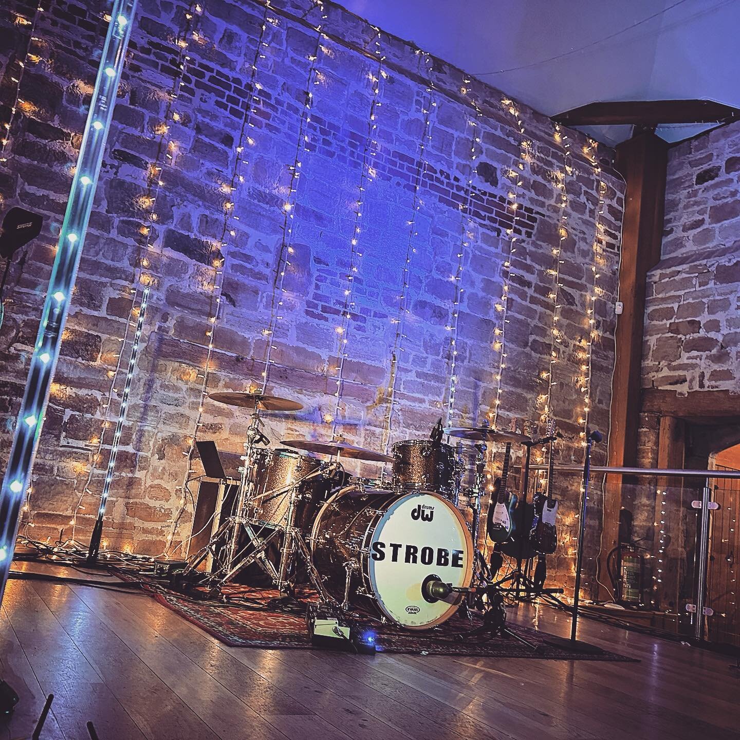 Kicking our wedding season off this evening at @hendallmanorbarns. Super gorgeous wedding with super gorgeous people. Excited for many more to come! 

#letsgo #weddingseason #partyseason #partytime #weddingband #partyband