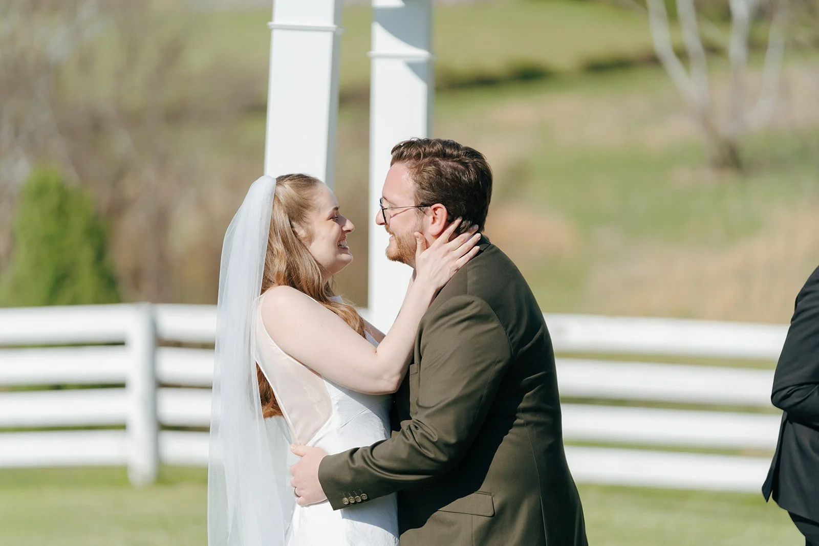 Bridget-Matt-Blue-Hill-Farm-Wedding-Ceremony02.jpg