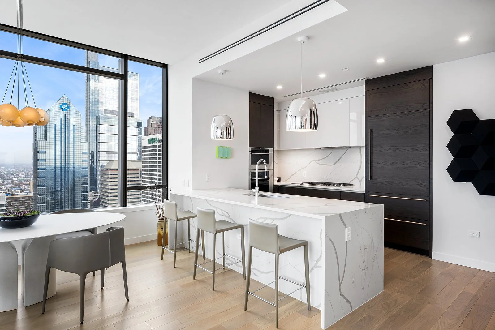 3603 Kitchen.jpg