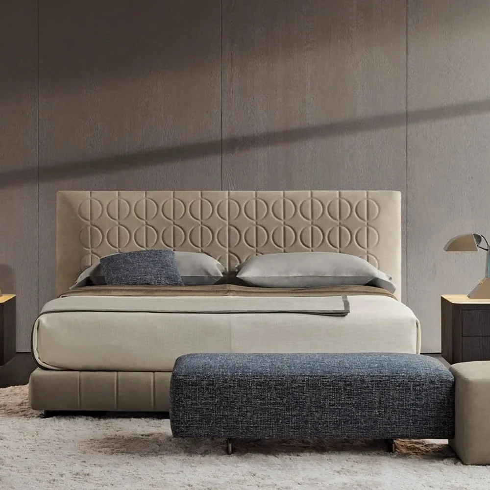 CURTIS BED