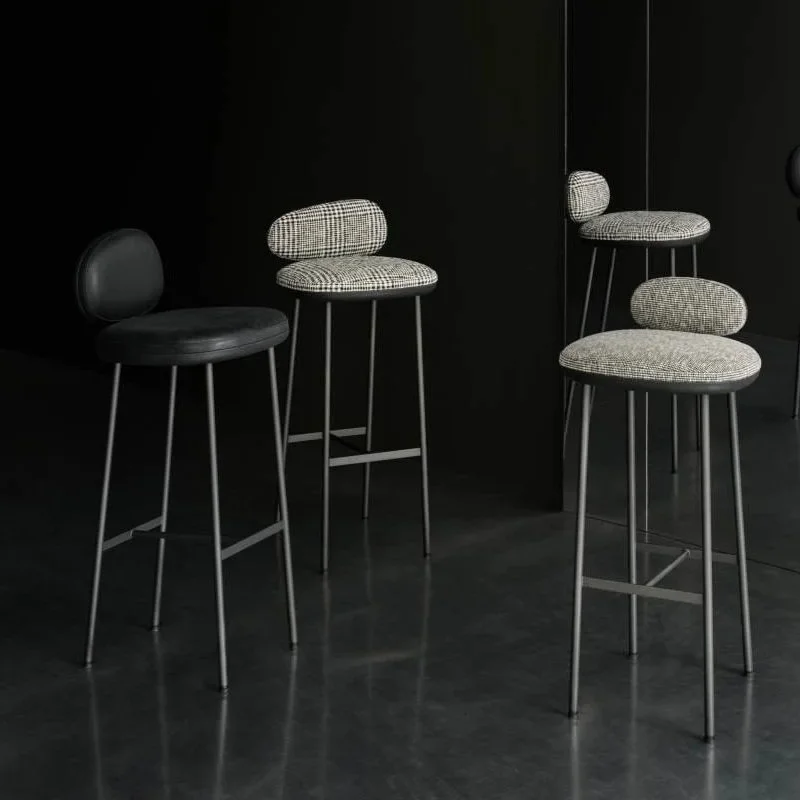 PEBBLE STOOL