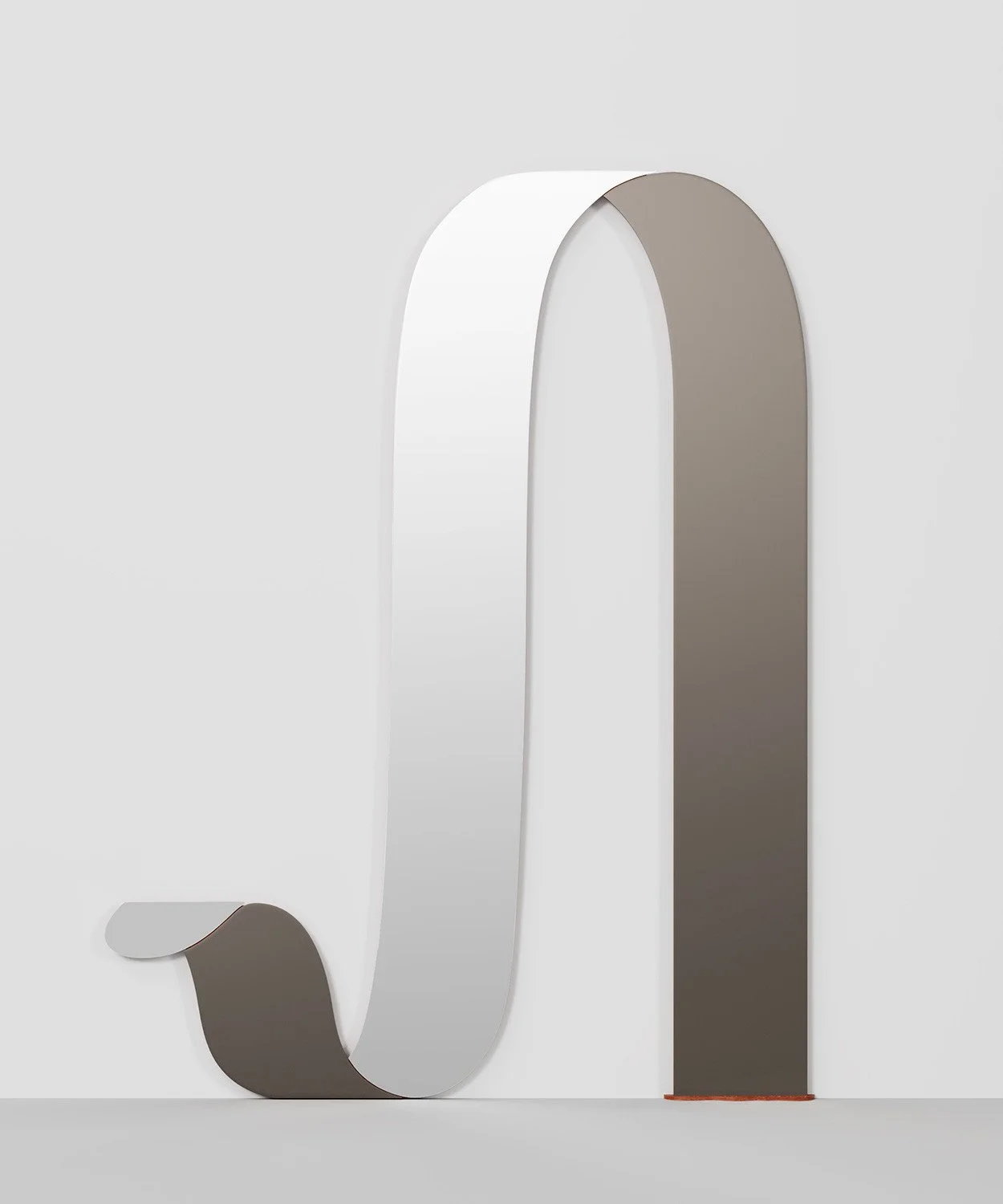 palm-mirror-iv_smoke_product-page.jpg