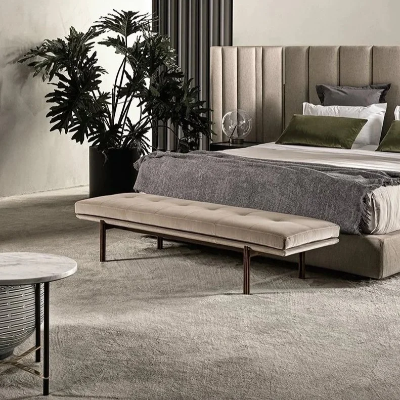TWELVE DAYBED