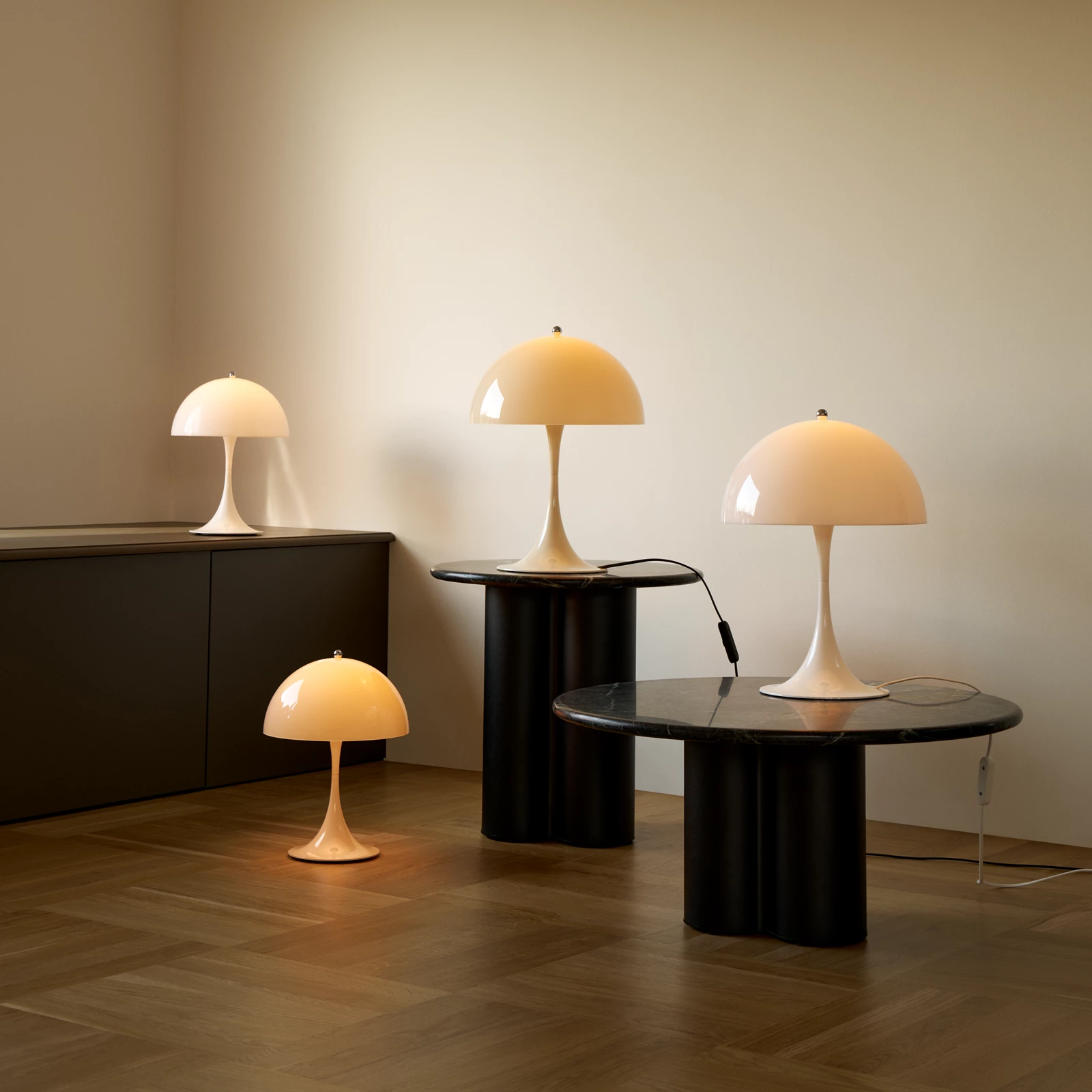 64842_64842_Panthella-250-Portable-320-Table-Odense-Living-Room-ON.jpg