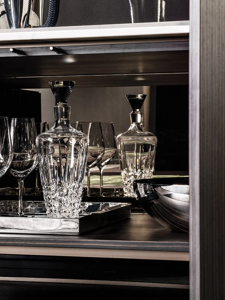 17471_z_CALDER-BRONZE-SIDEBOARD-03-GALLERY.jpg